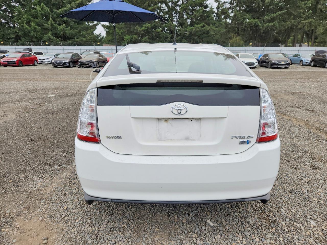 2008 Toyota Prius Base White vin: JTDKB20U283310422