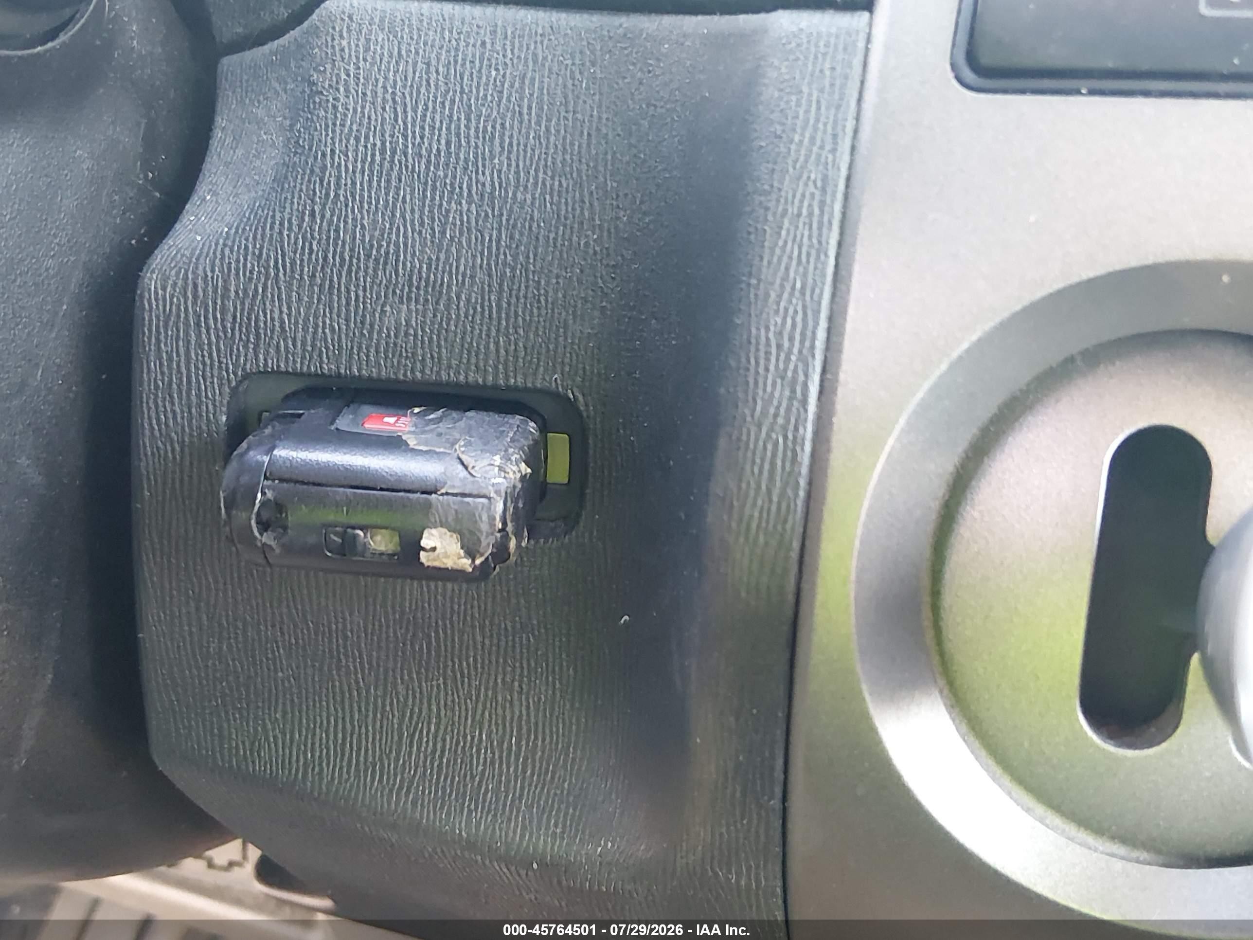 2008 Toyota Prius   Серый vin: JTDKB20U283341072