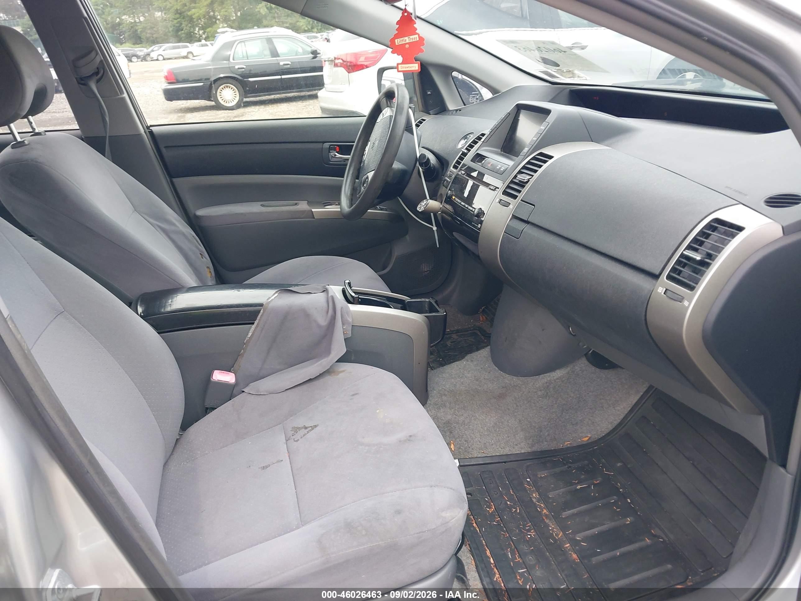 2008 Toyota Prius   Серебряный vin: JTDKB20U283349768