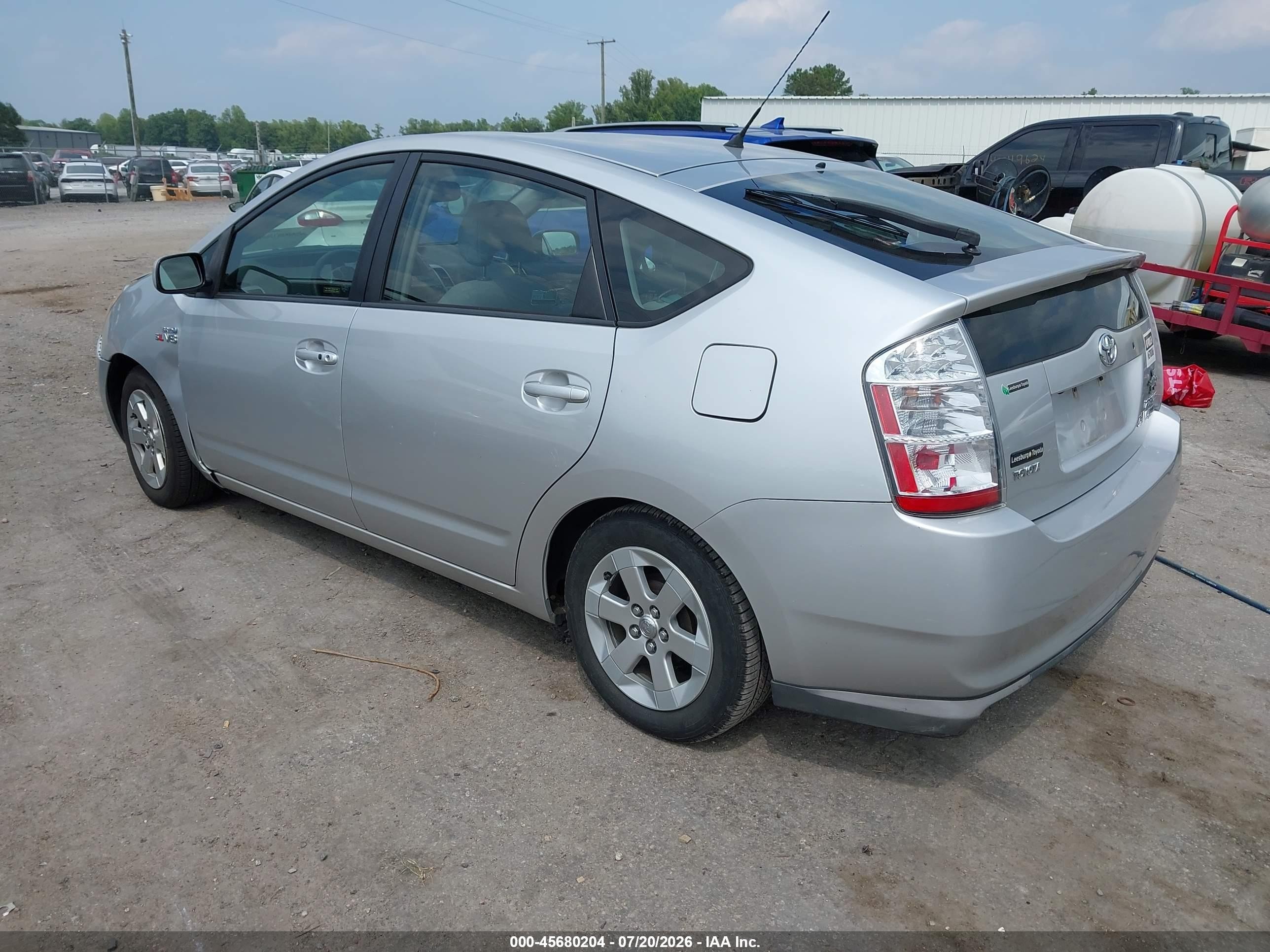 2008 Toyota Prius Silver vin: JTDKB20U283374704