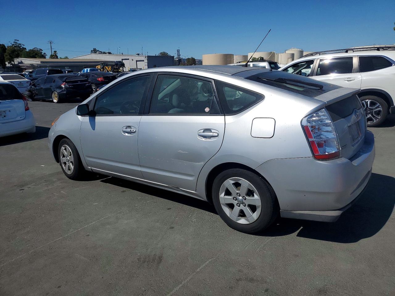2008 Toyota Prius Base Silver vin: JTDKB20U283403621