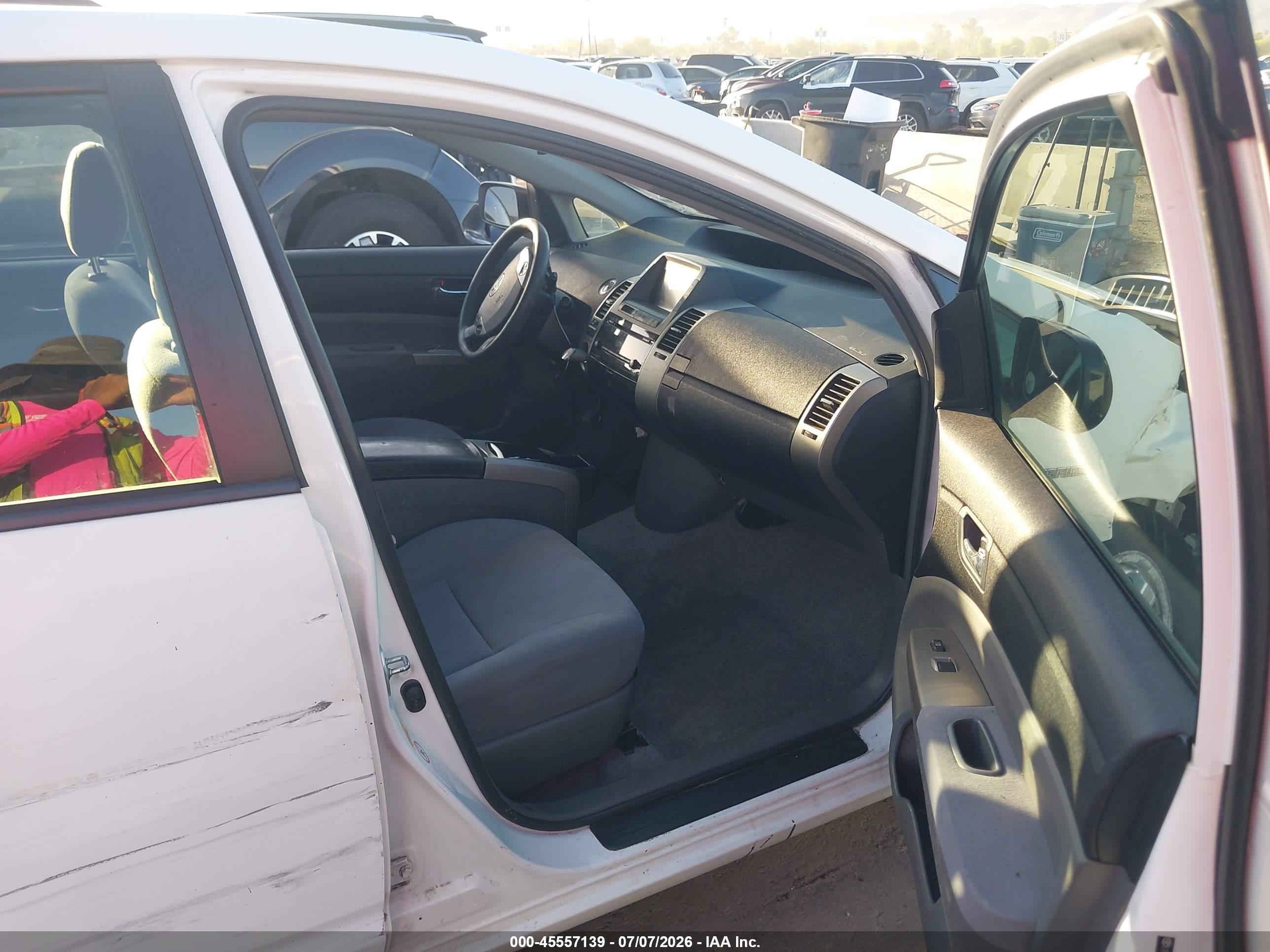 2008 Toyota Prius   White vin: JTDKB20U283414909