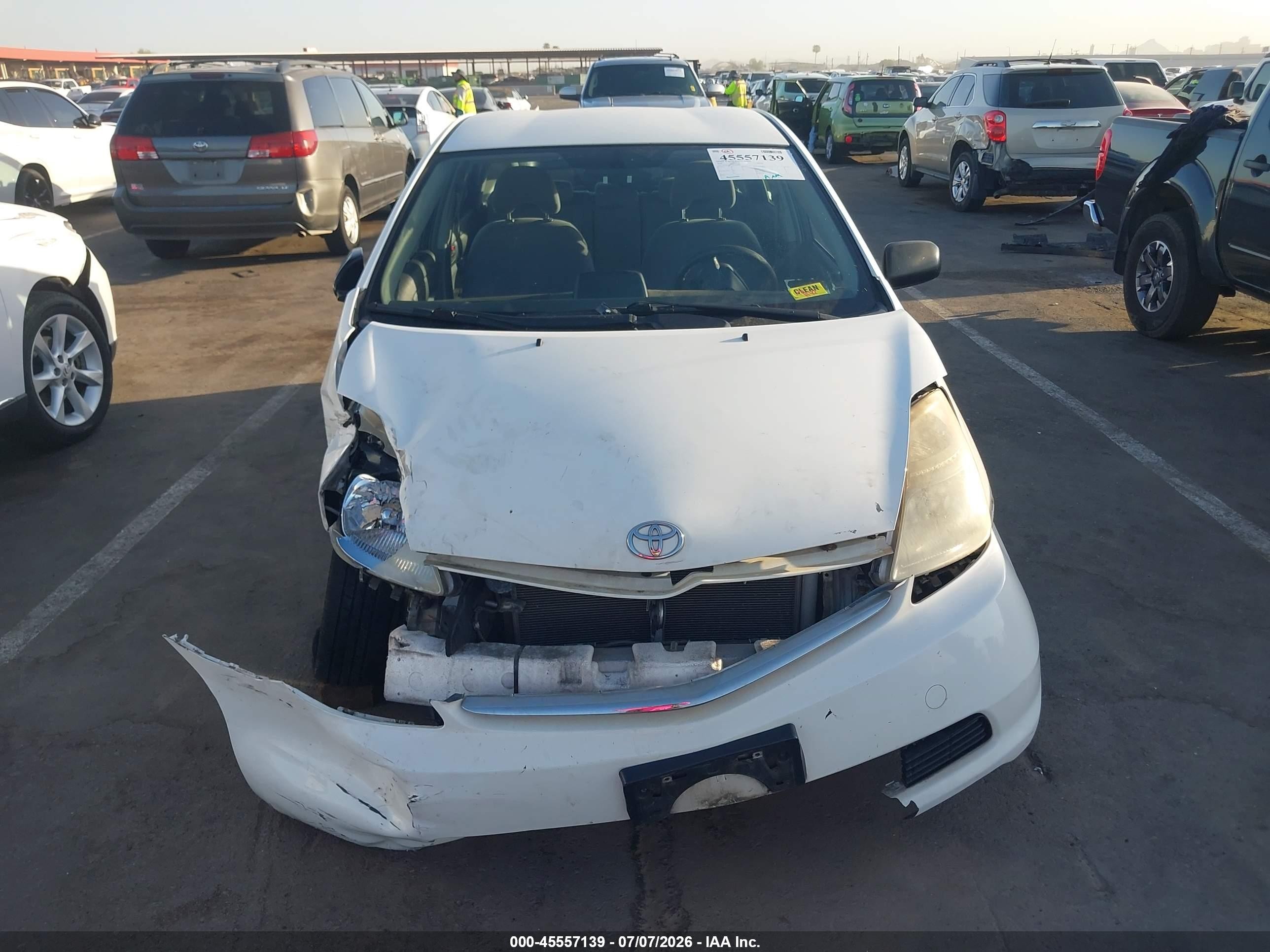 2008 Toyota Prius   White vin: JTDKB20U283414909