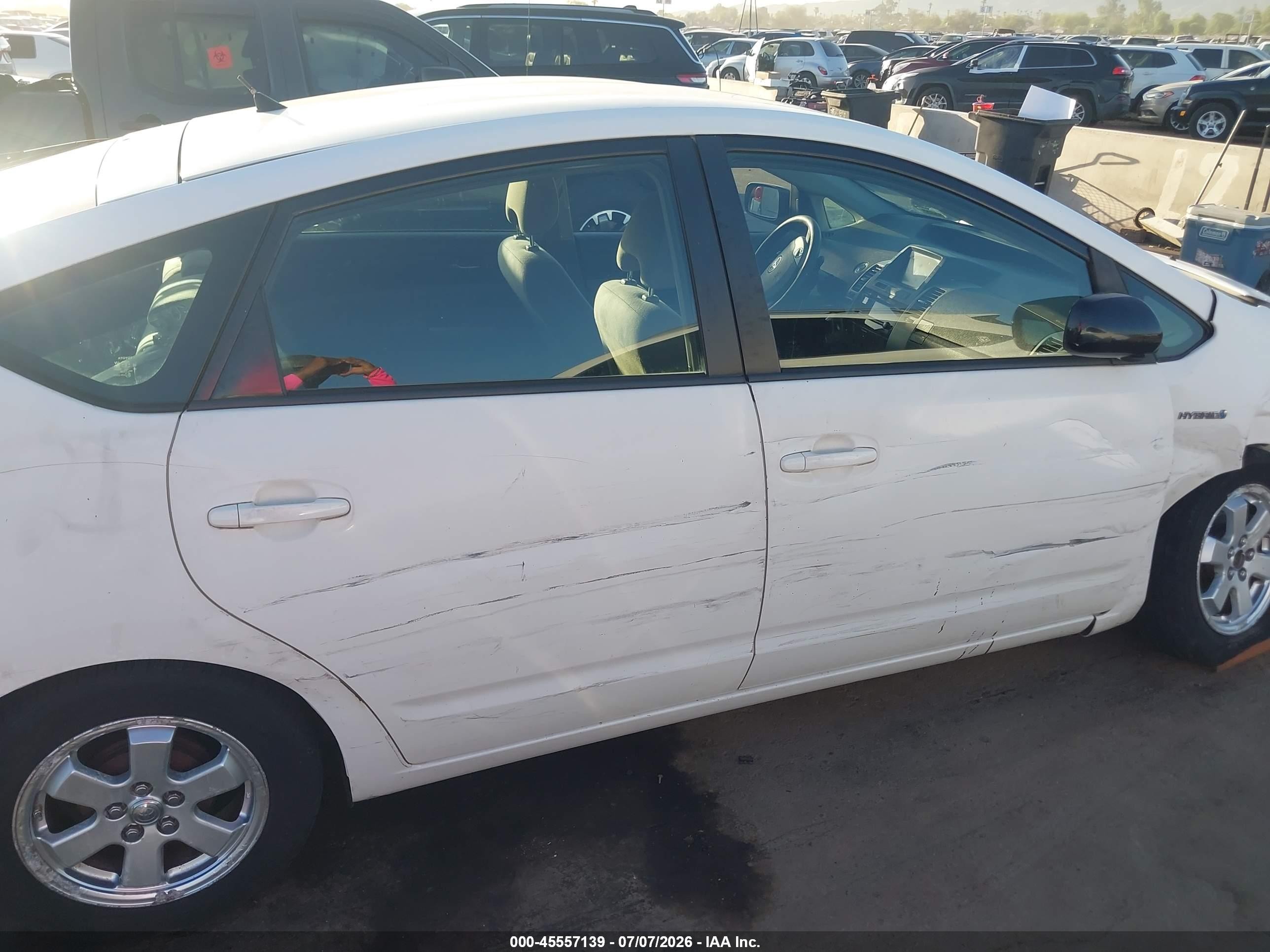 2008 Toyota Prius   White vin: JTDKB20U283414909