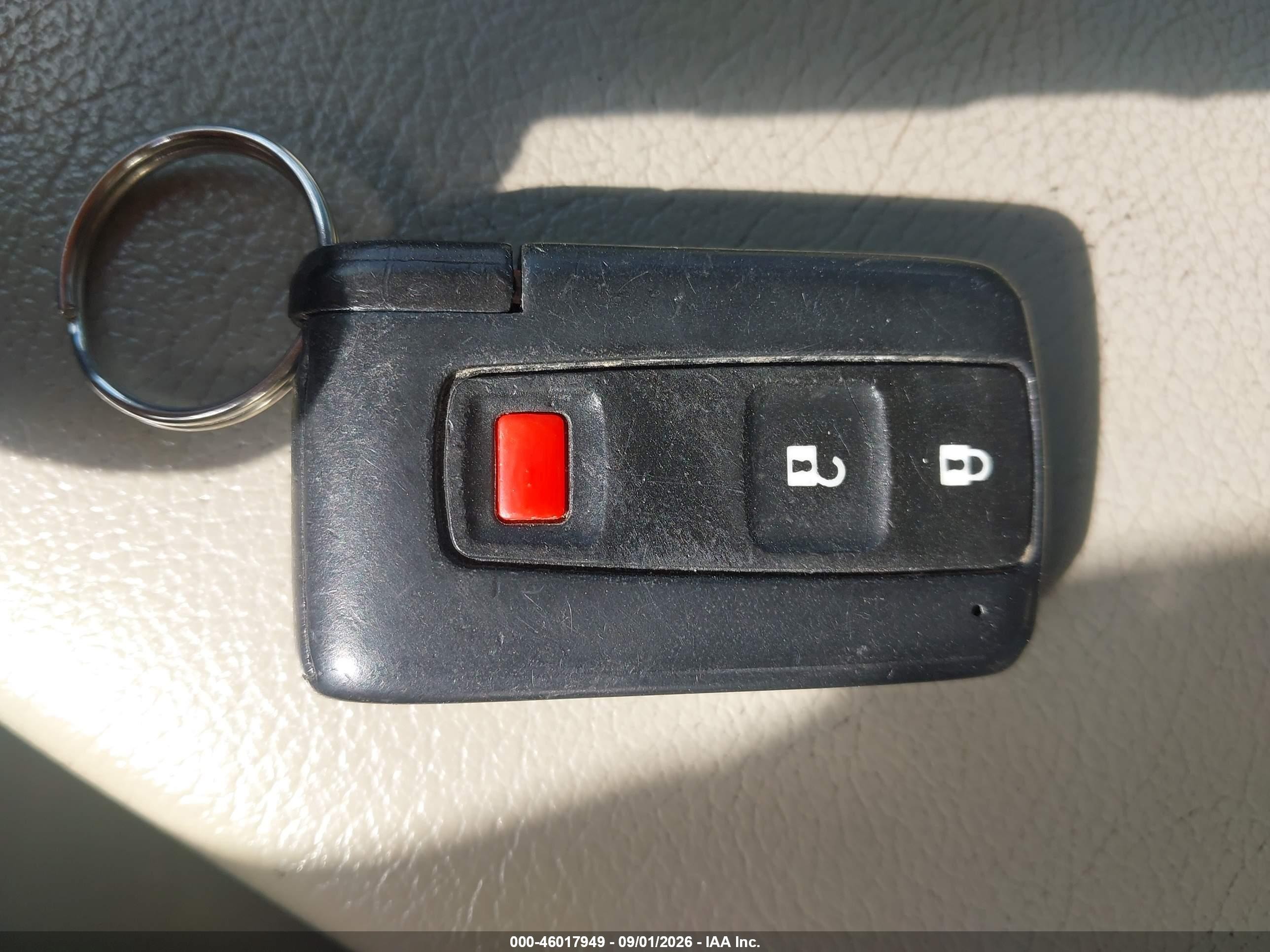 2008 Toyota Prius   Gold vin: JTDKB20U283419074