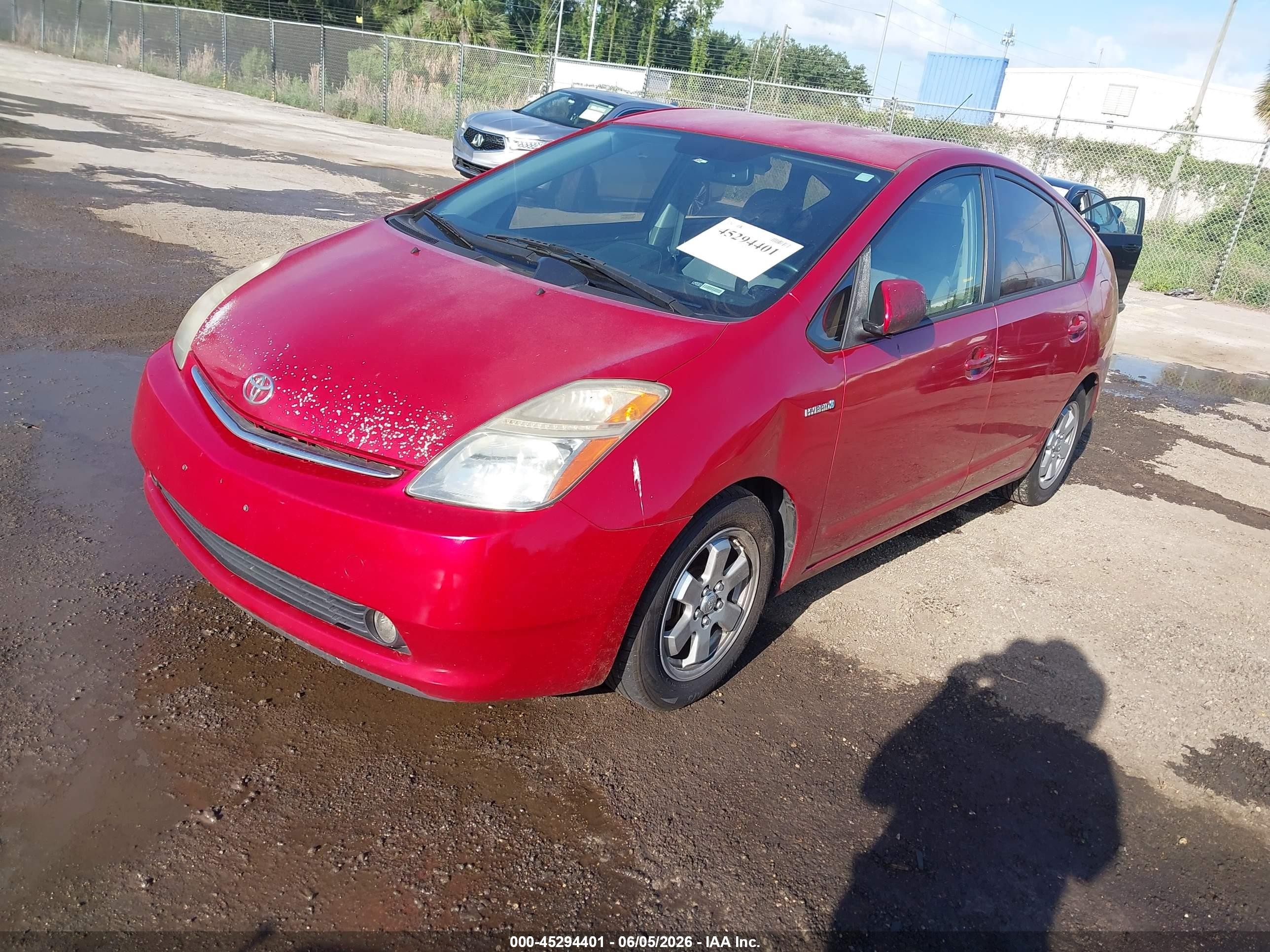 2008 Toyota Prius   Red vin: JTDKB20U283421956