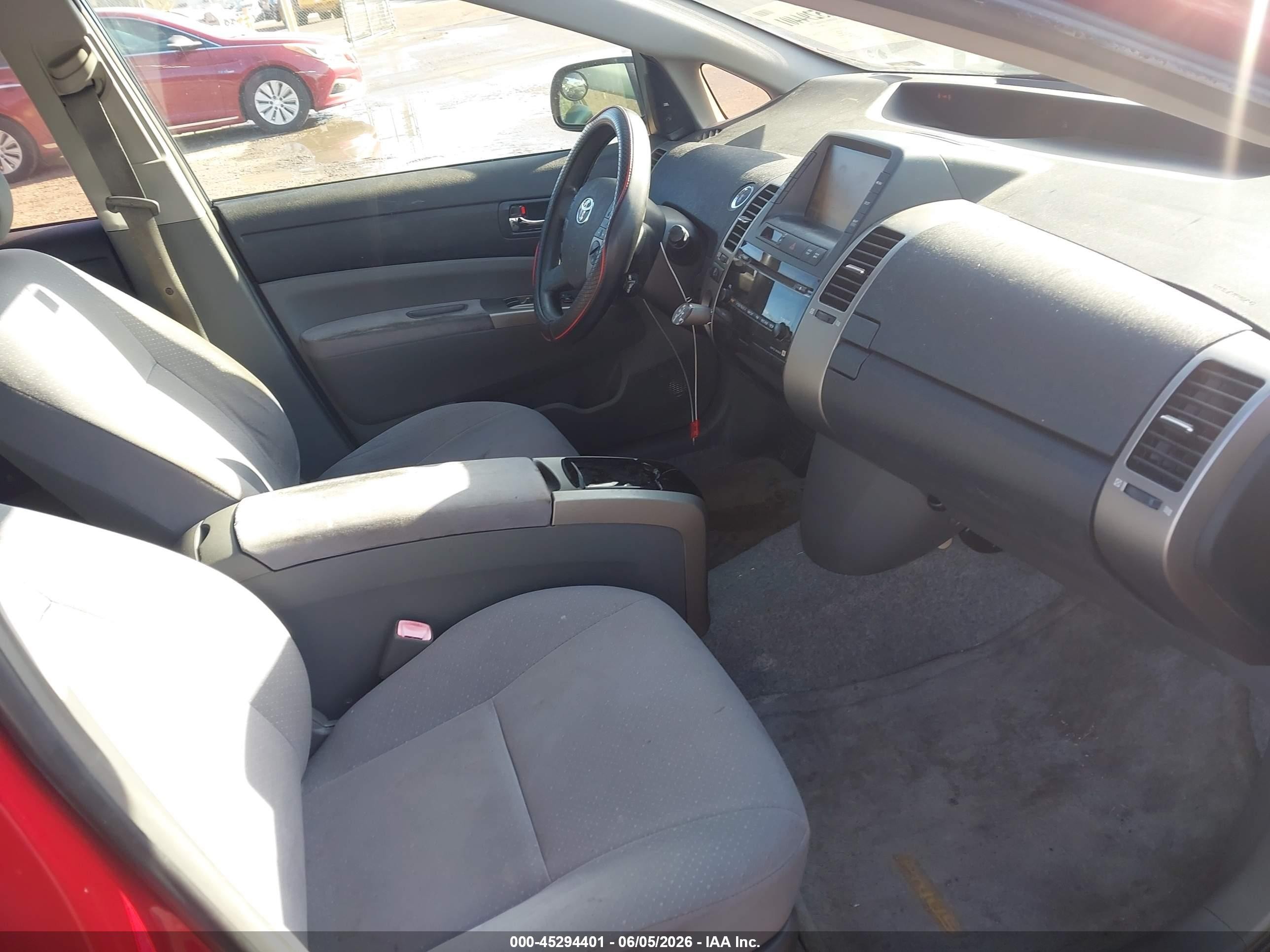 2008 Toyota Prius   Red vin: JTDKB20U283421956