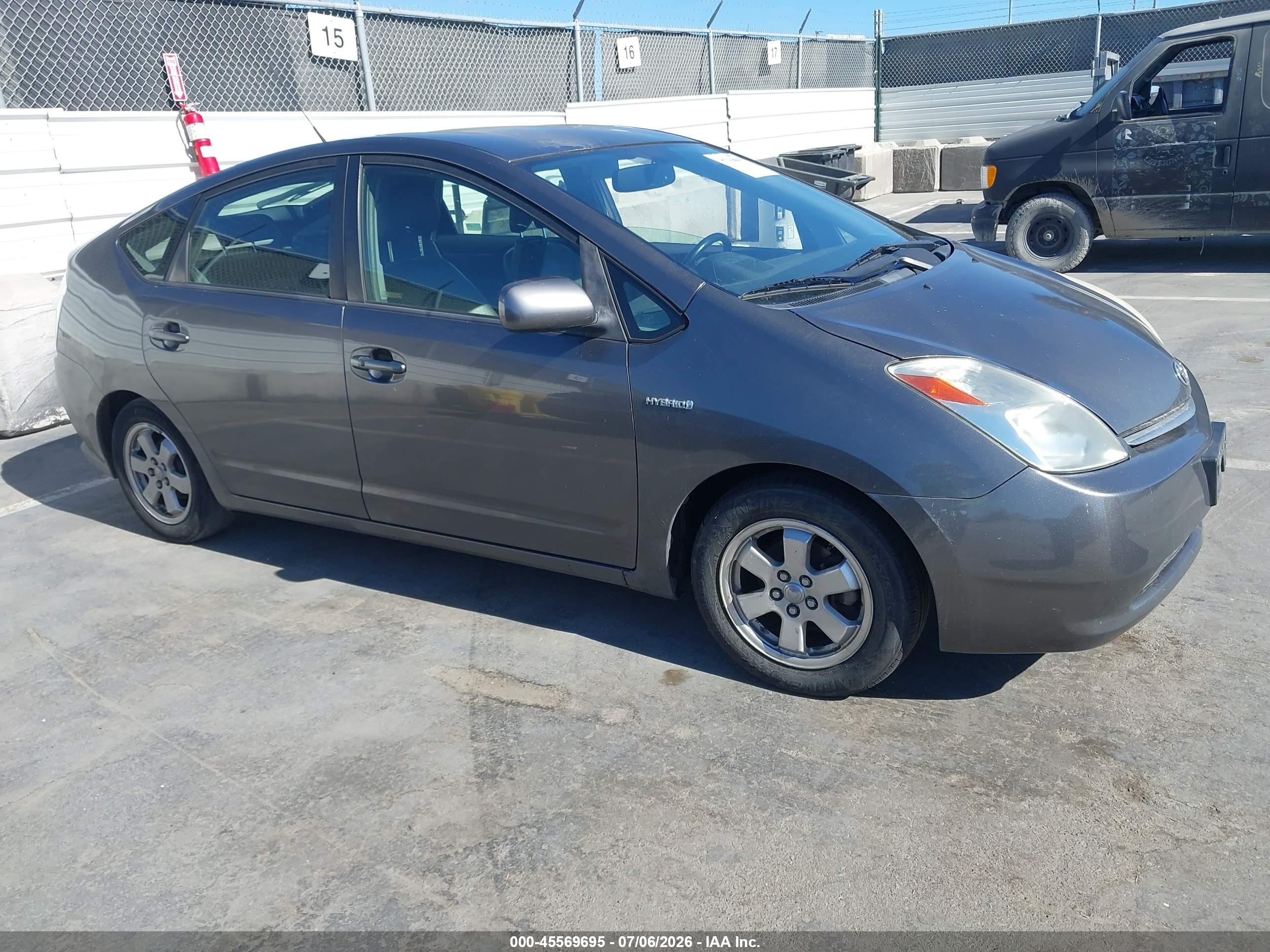 2008 Toyota Prius   Gray vin: JTDKB20U283446856