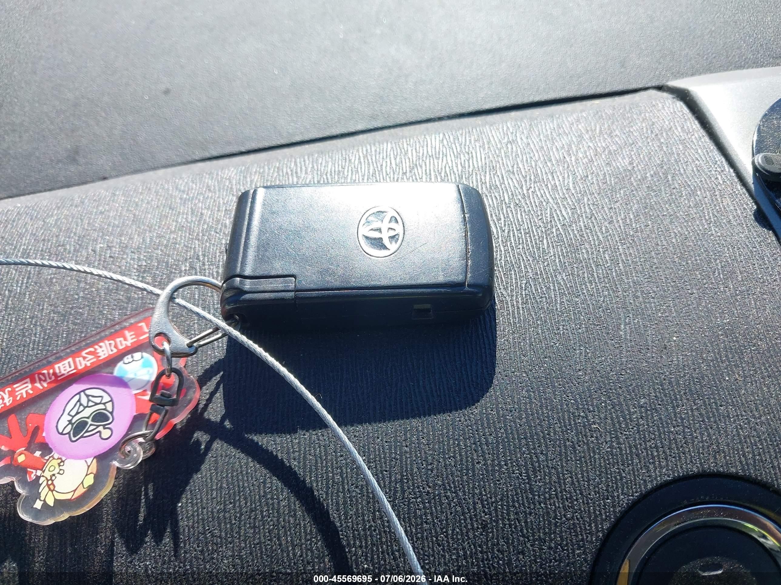 2008 Toyota Prius   Gray vin: JTDKB20U283446856