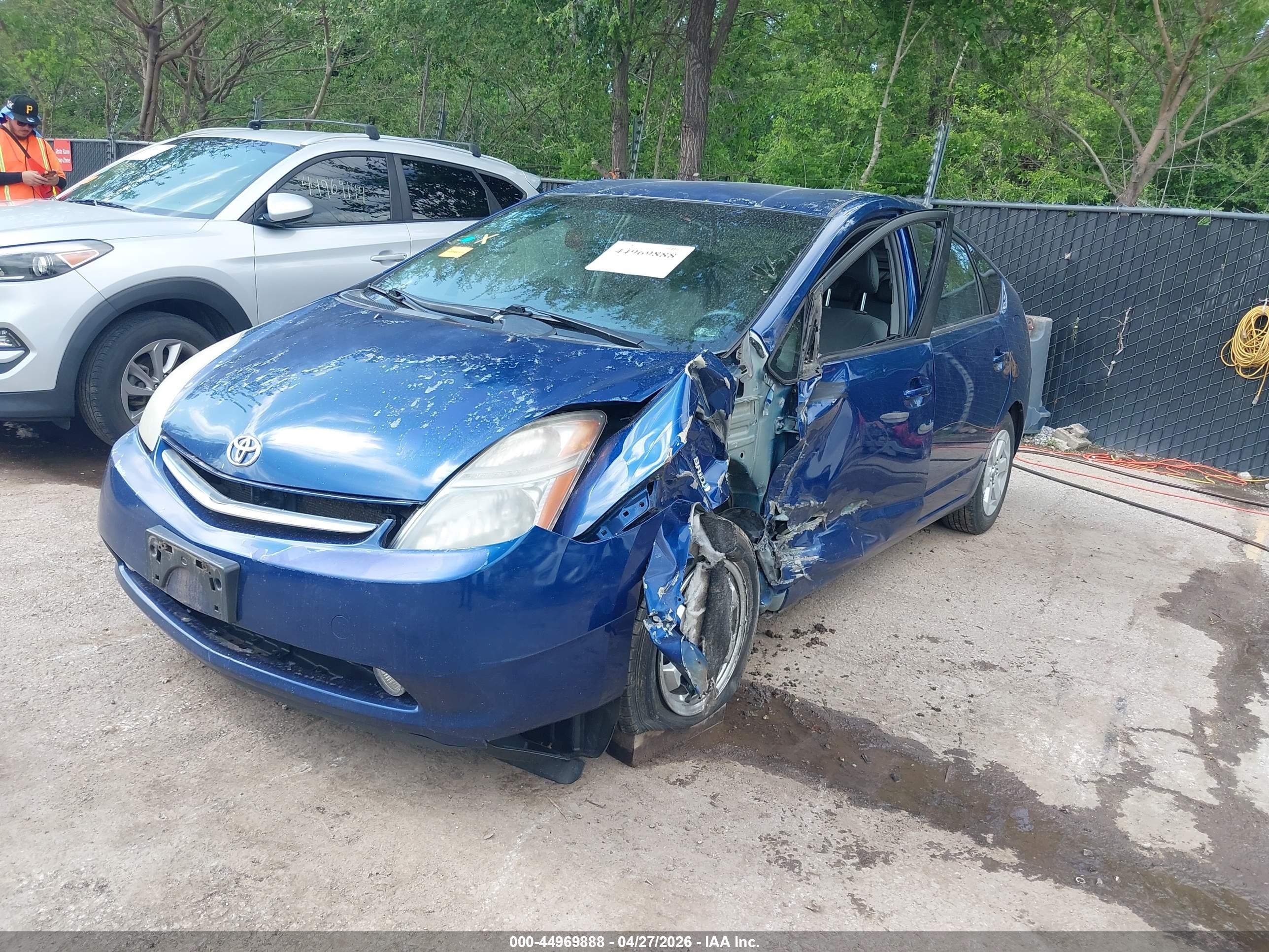 2008 Toyota Prius   Navy vin: JTDKB20U287729833