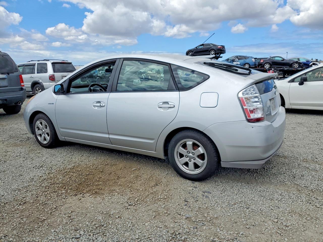 2008 Toyota Prius Base Silver vin: JTDKB20U287789739