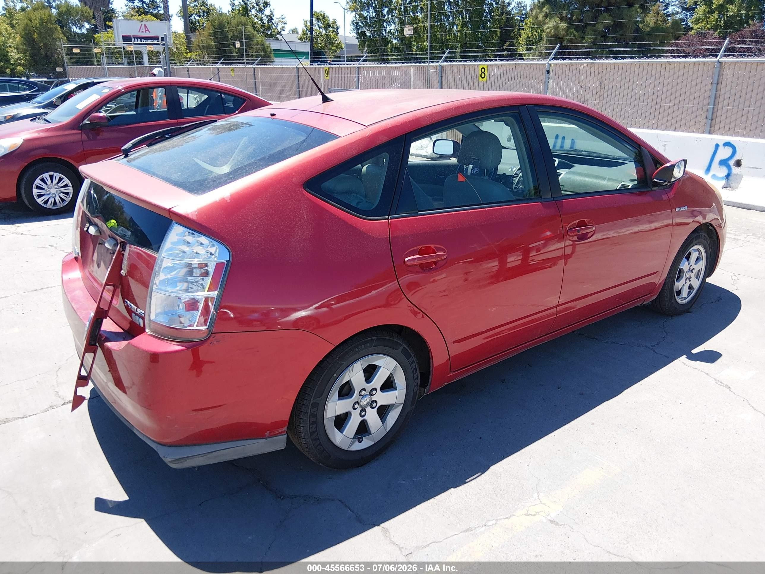 2009 Toyota Prius   Red vin: JTDKB20U293480250
