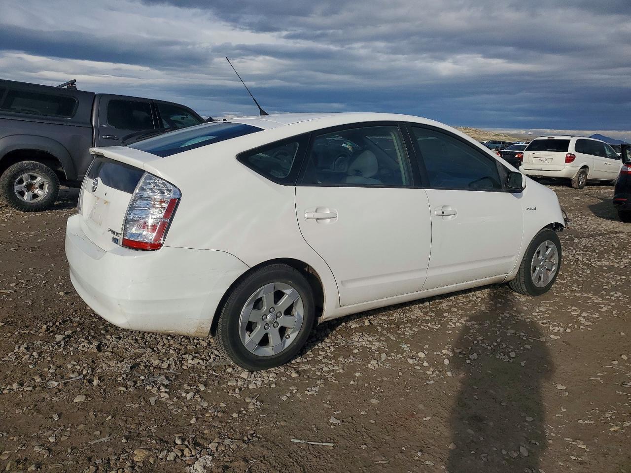 2009 Toyota Prius White vin: JTDKB20U293502280