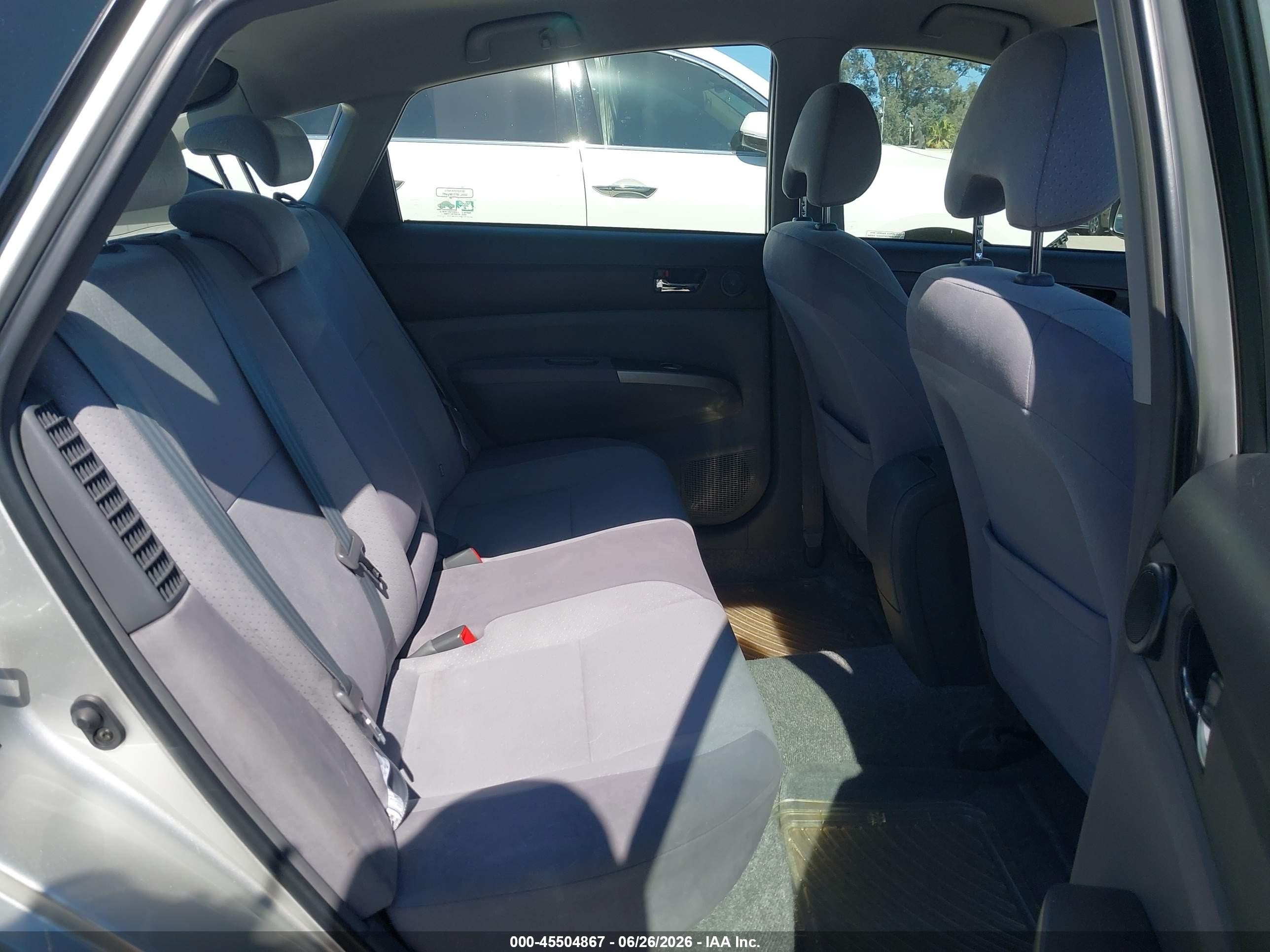 2004 Toyota Prius   Gray vin: JTDKB20U340115134