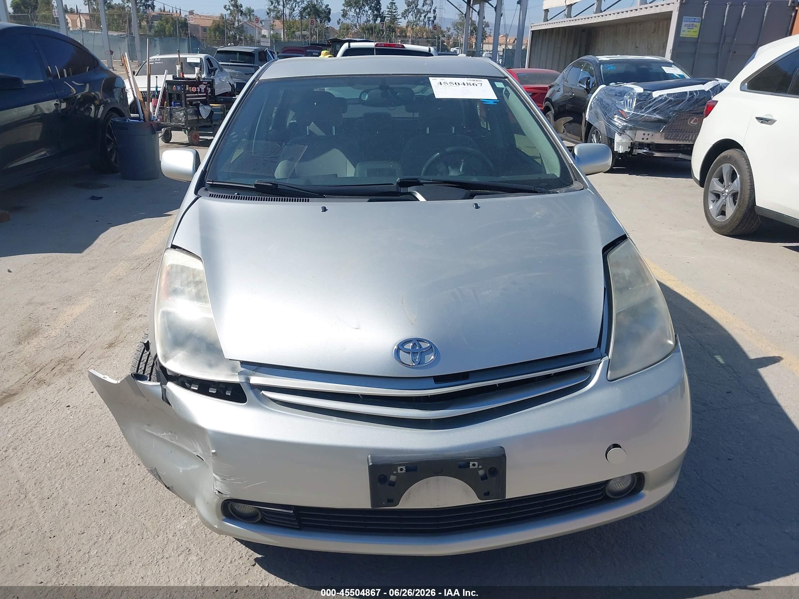 2004 Toyota Prius   Gray vin: JTDKB20U340115134