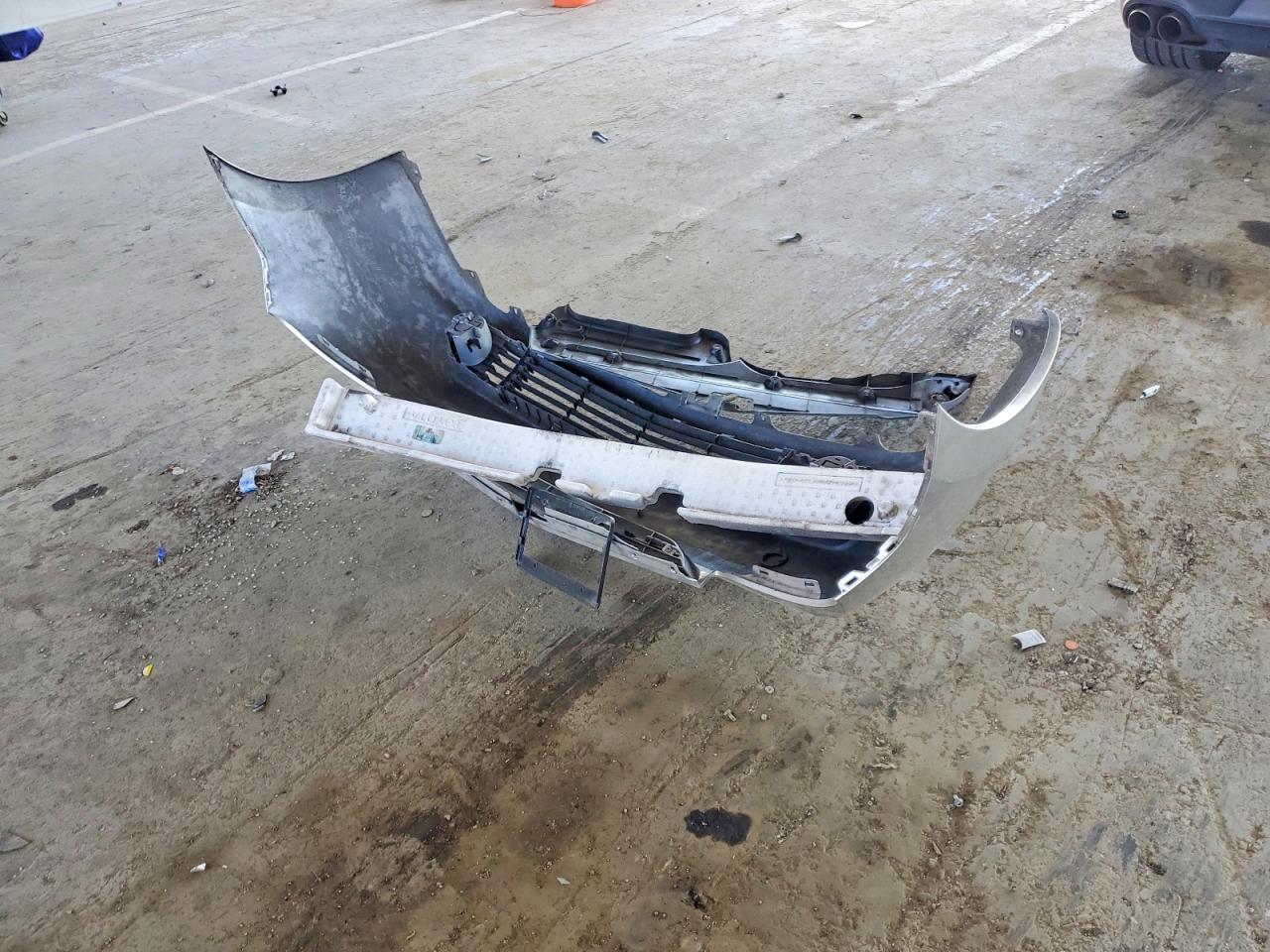 2005 Toyota Prius Base Silver vin: JTDKB20U350124689
