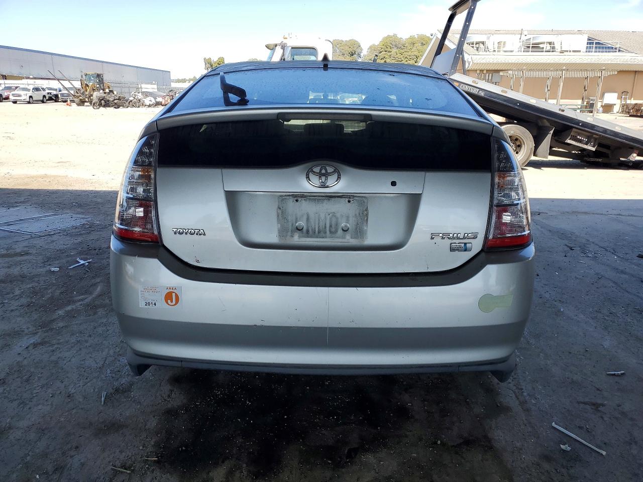 2005 Toyota Prius Base Silver vin: JTDKB20U350124689