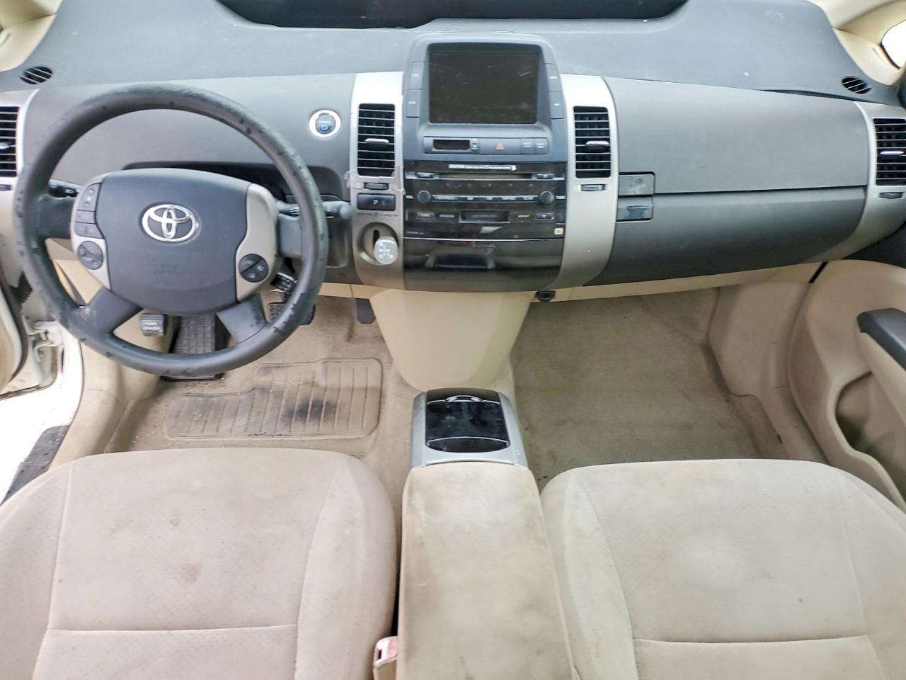 2005 Toyota Prius Base Белый vin: JTDKB20U353022629