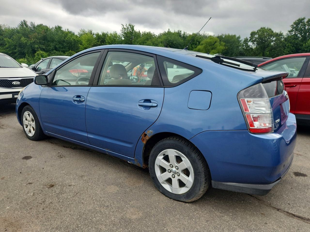 2005 Toyota Prius Base Blue vin: JTDKB20U353029354