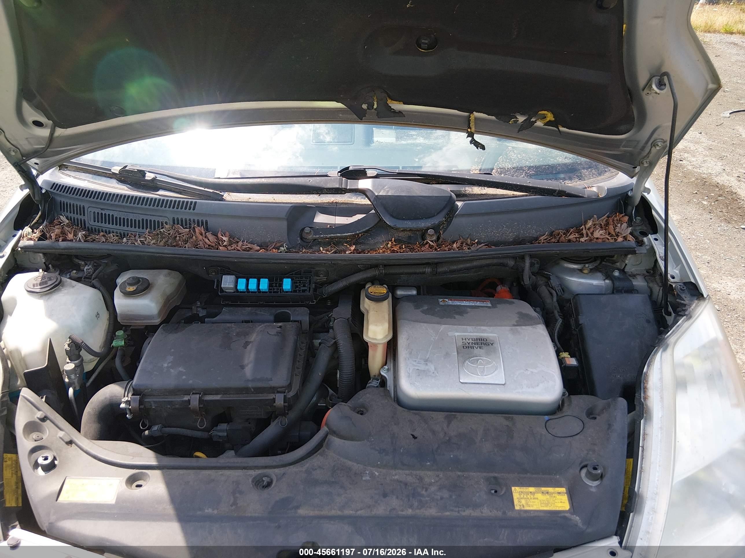 2005 Toyota Prius   Серый vin: JTDKB20U353060667