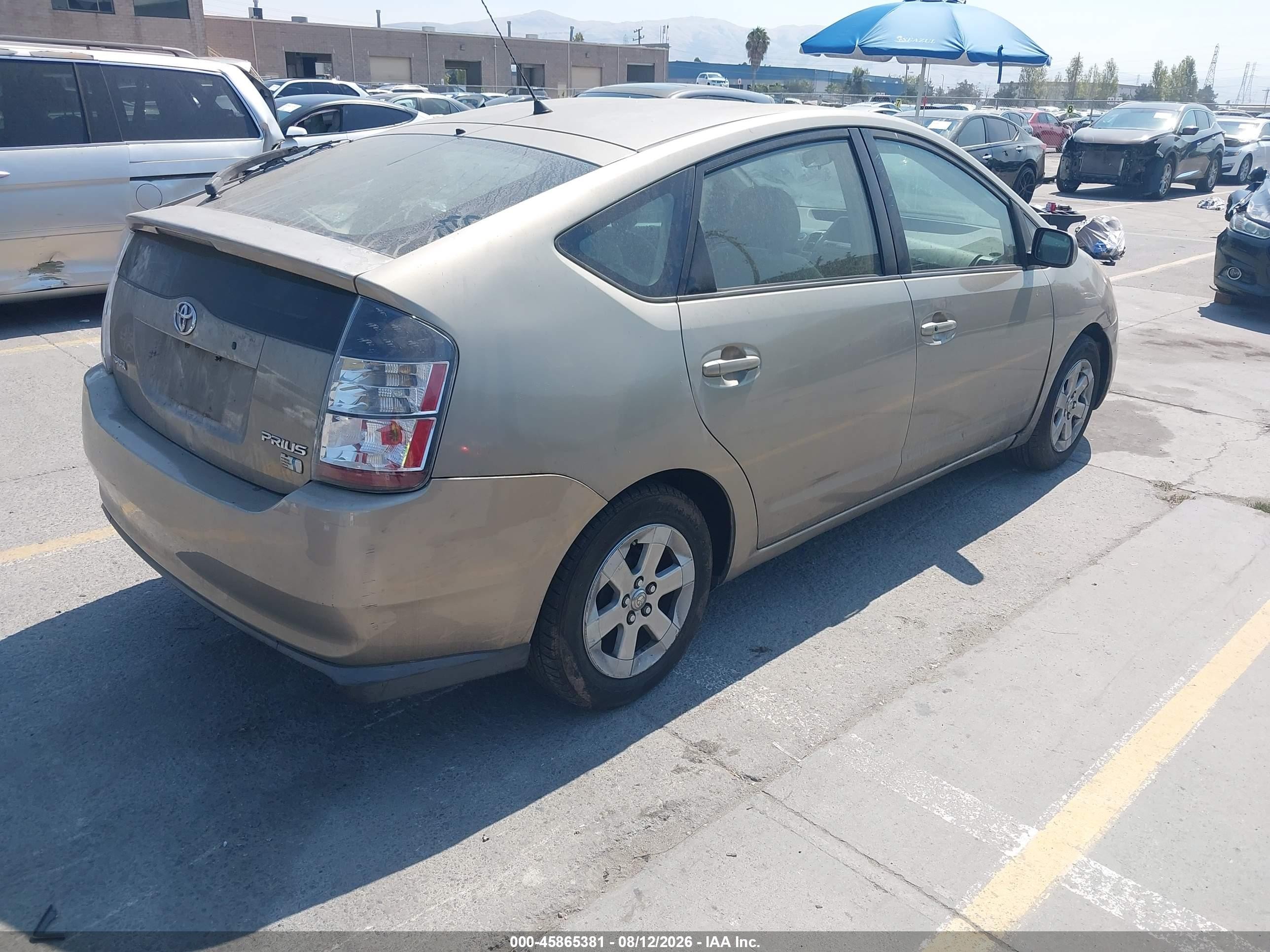 2005 Toyota Prius   Beige vin: JTDKB20U353067599