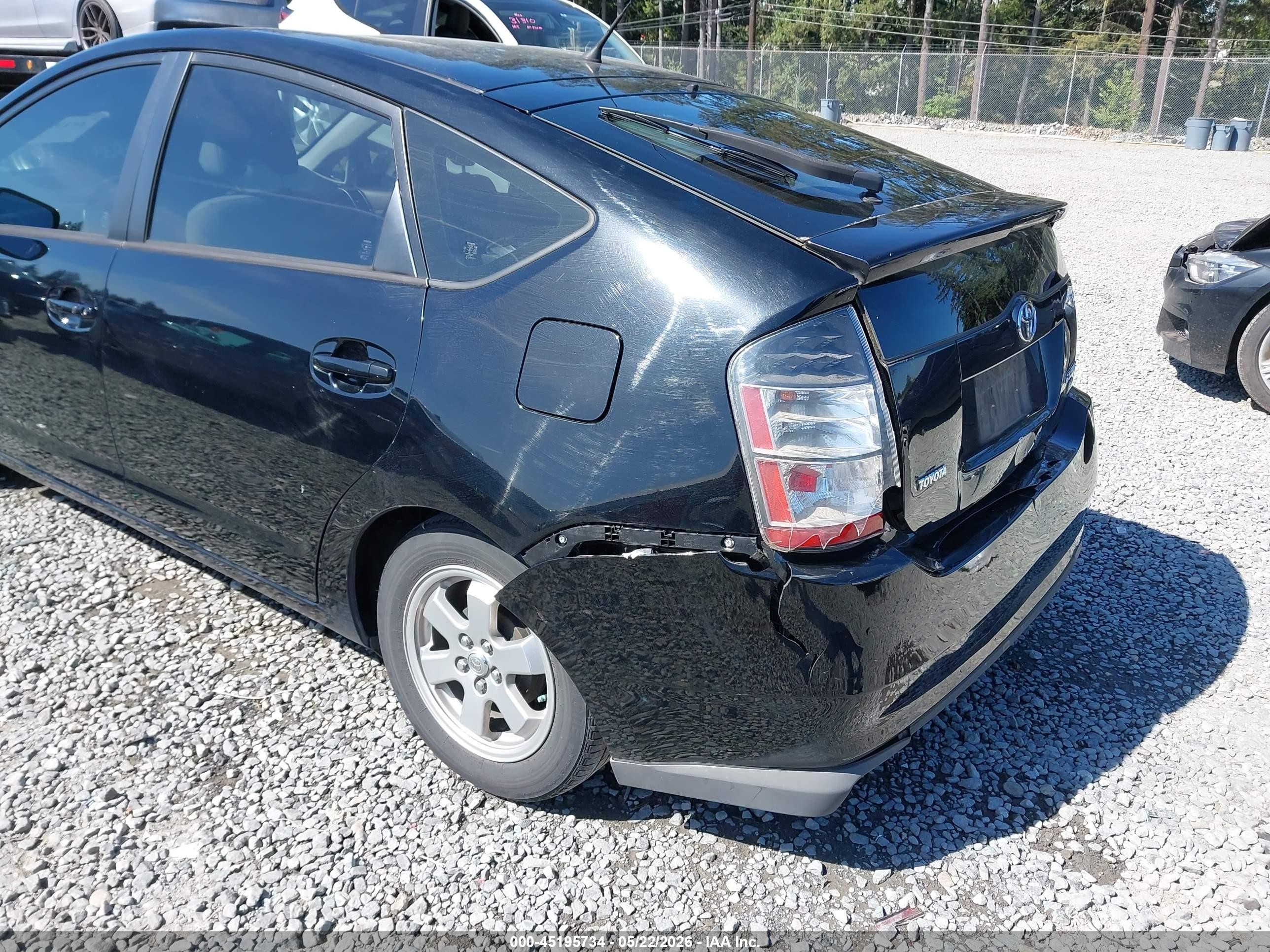 2005 Toyota Prius   Черный vin: JTDKB20U353094804