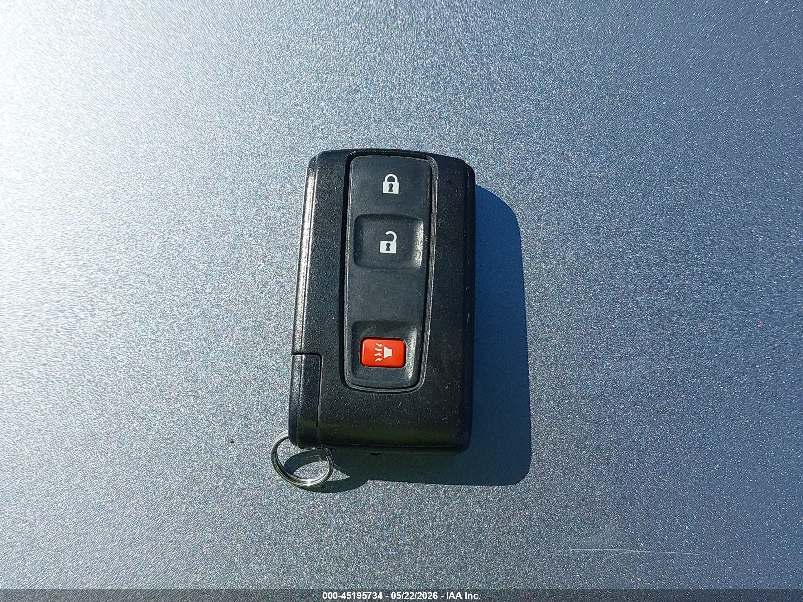 2005 Toyota Prius   Черный vin: JTDKB20U353094804