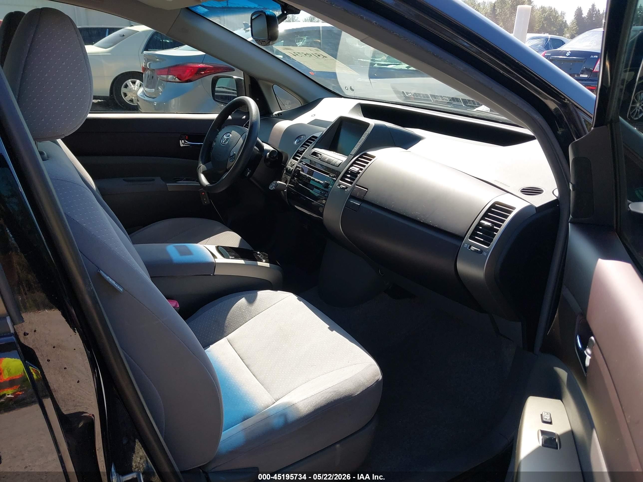 2005 Toyota Prius   Черный vin: JTDKB20U353094804