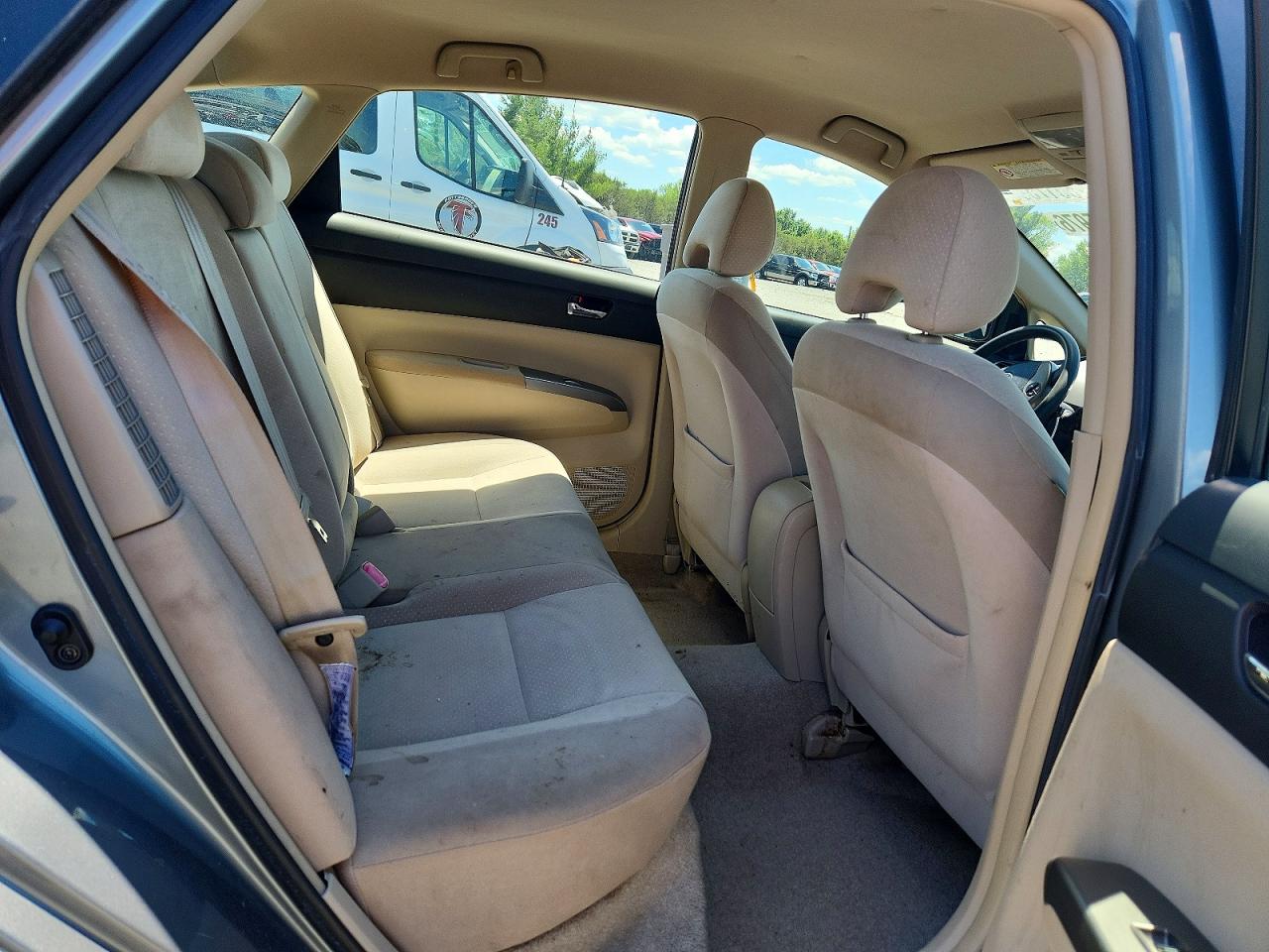 2005 Toyota Prius Base Silver vin: JTDKB20U353107907