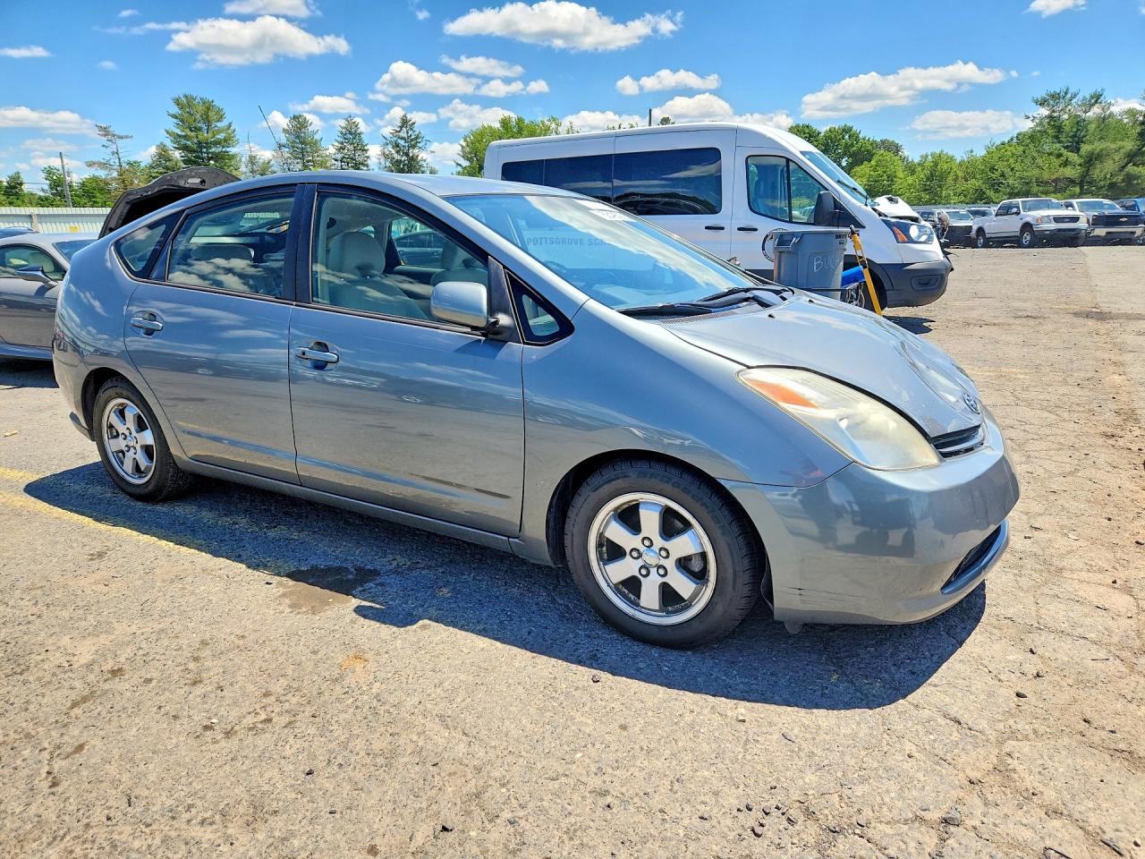2005 Toyota Prius Base Silver vin: JTDKB20U353107907