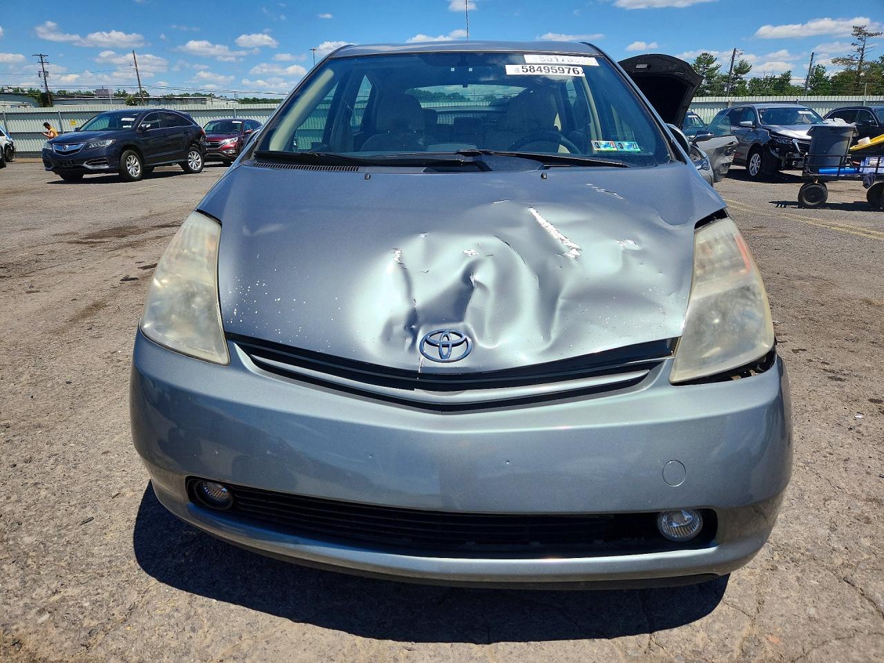 2005 Toyota Prius Base Silver vin: JTDKB20U353107907