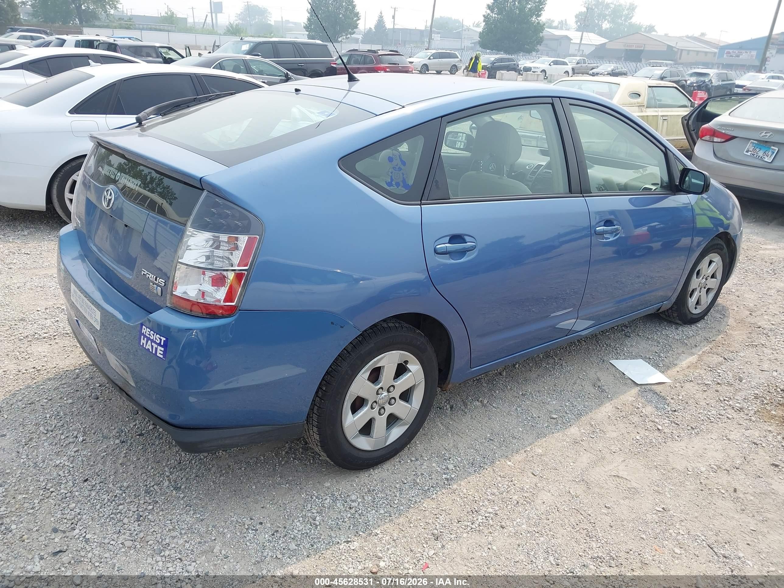 2005 Toyota Prius   Light Blue vin: JTDKB20U357037303