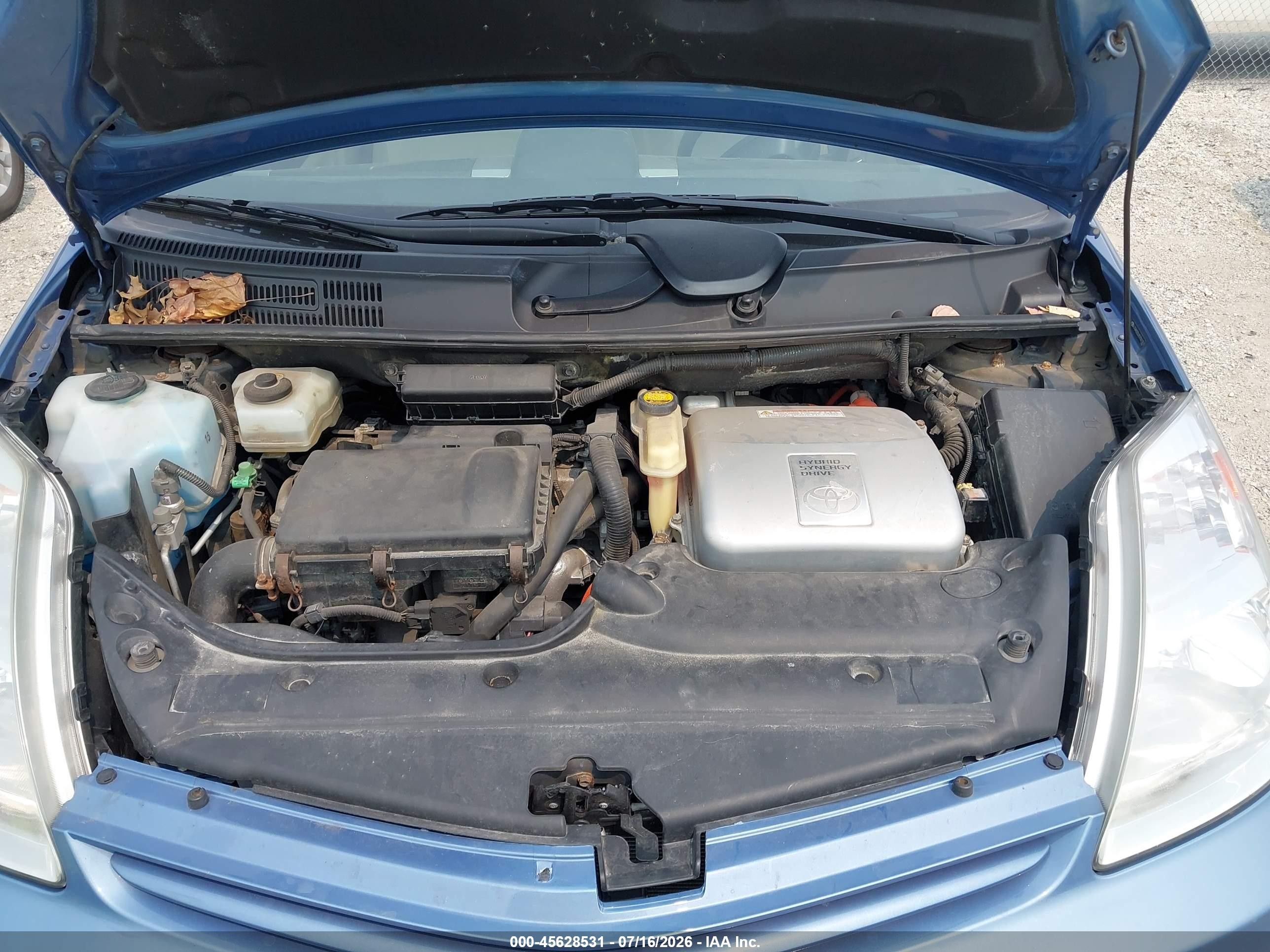 2005 Toyota Prius   Light Blue vin: JTDKB20U357037303