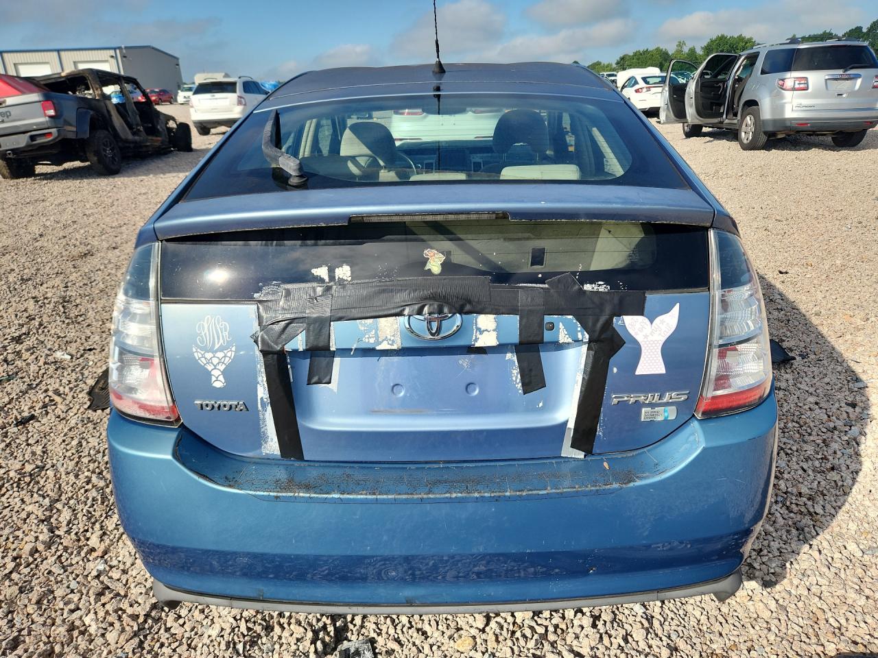 2005 Toyota Prius Base Blue vin: JTDKB20U357038743