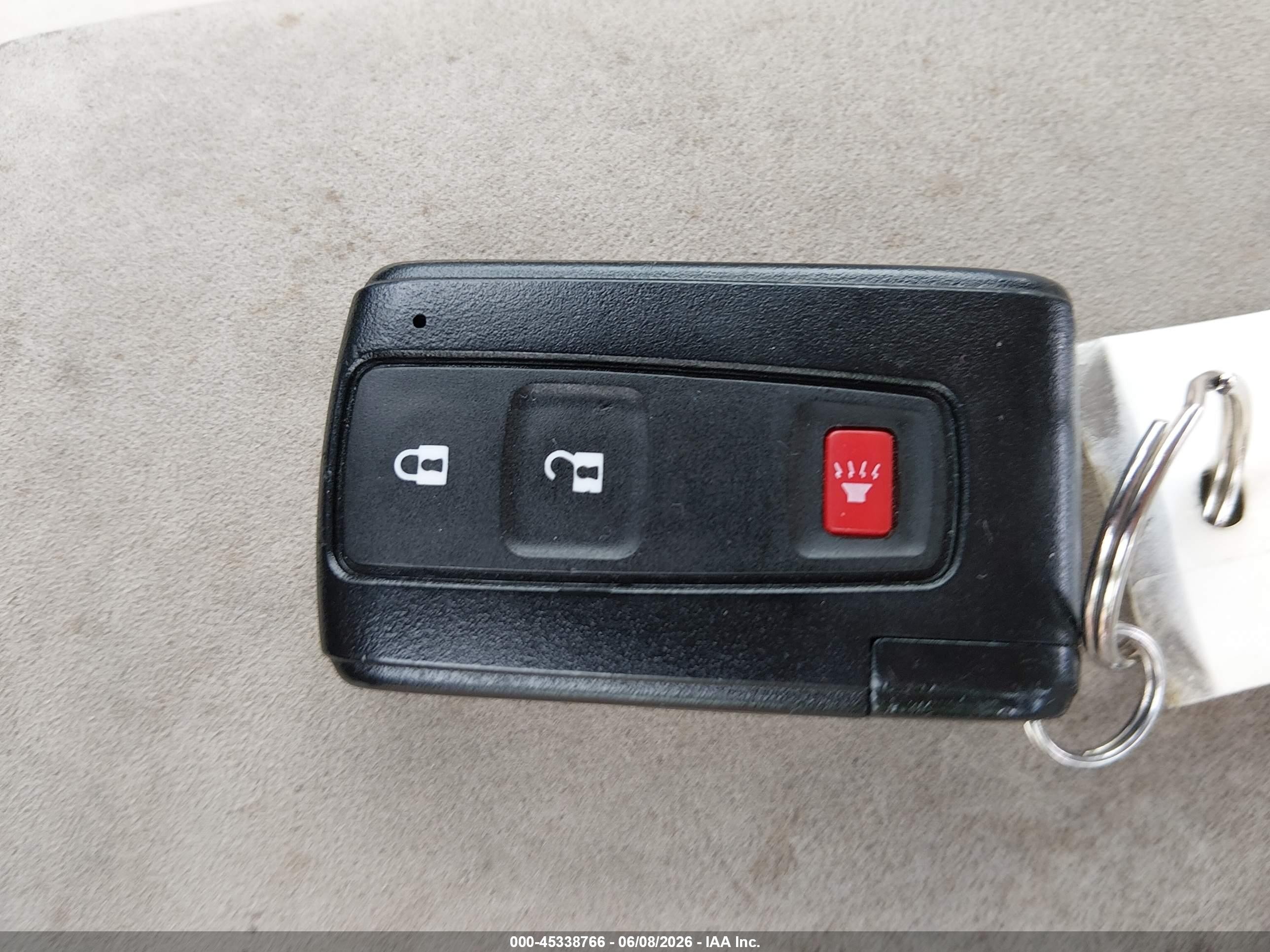 2005 Toyota Prius   Темно-бордовый vin: JTDKB20U357041741