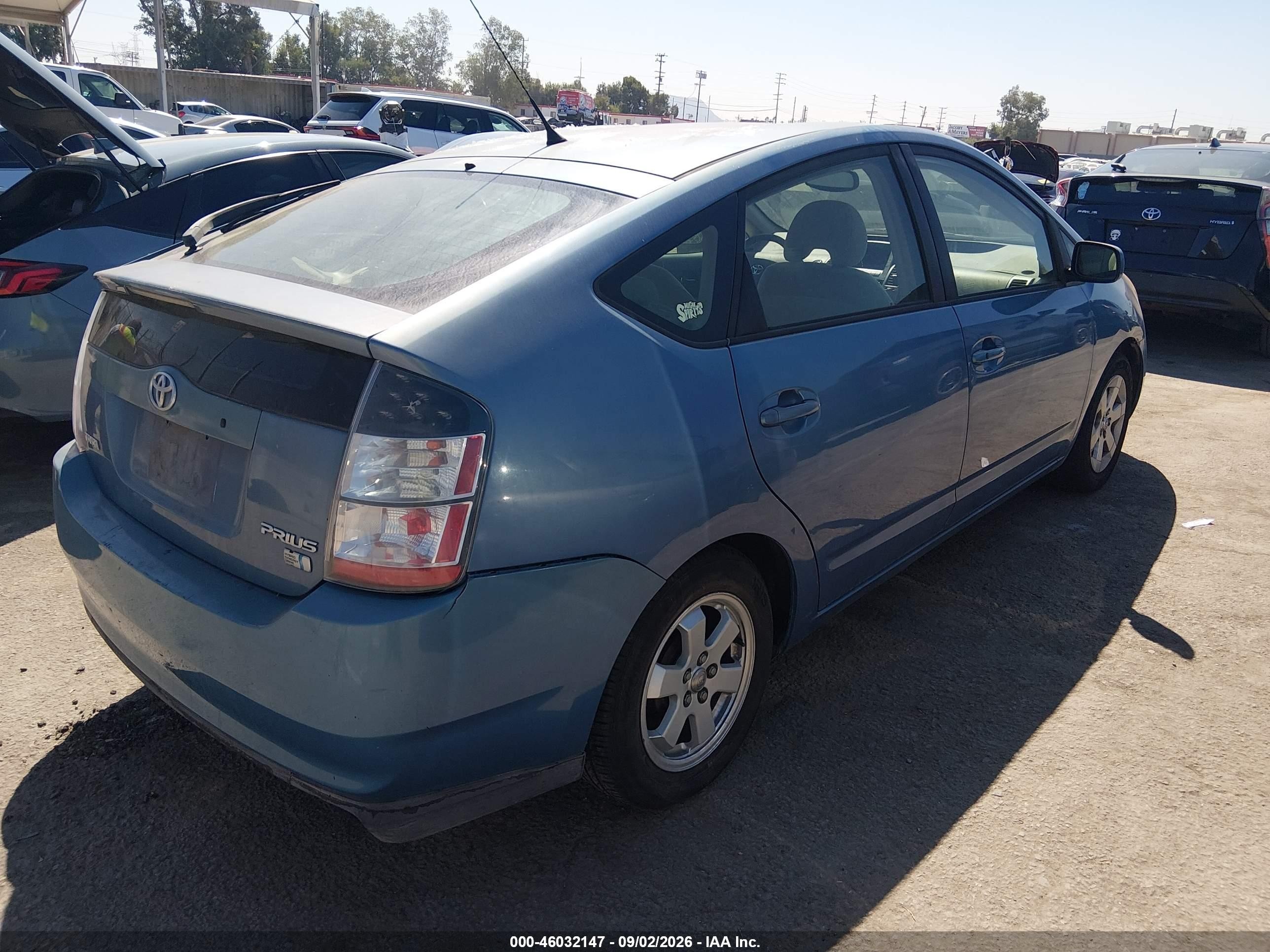 2005 Toyota Prius   Blue vin: JTDKB20U357048060