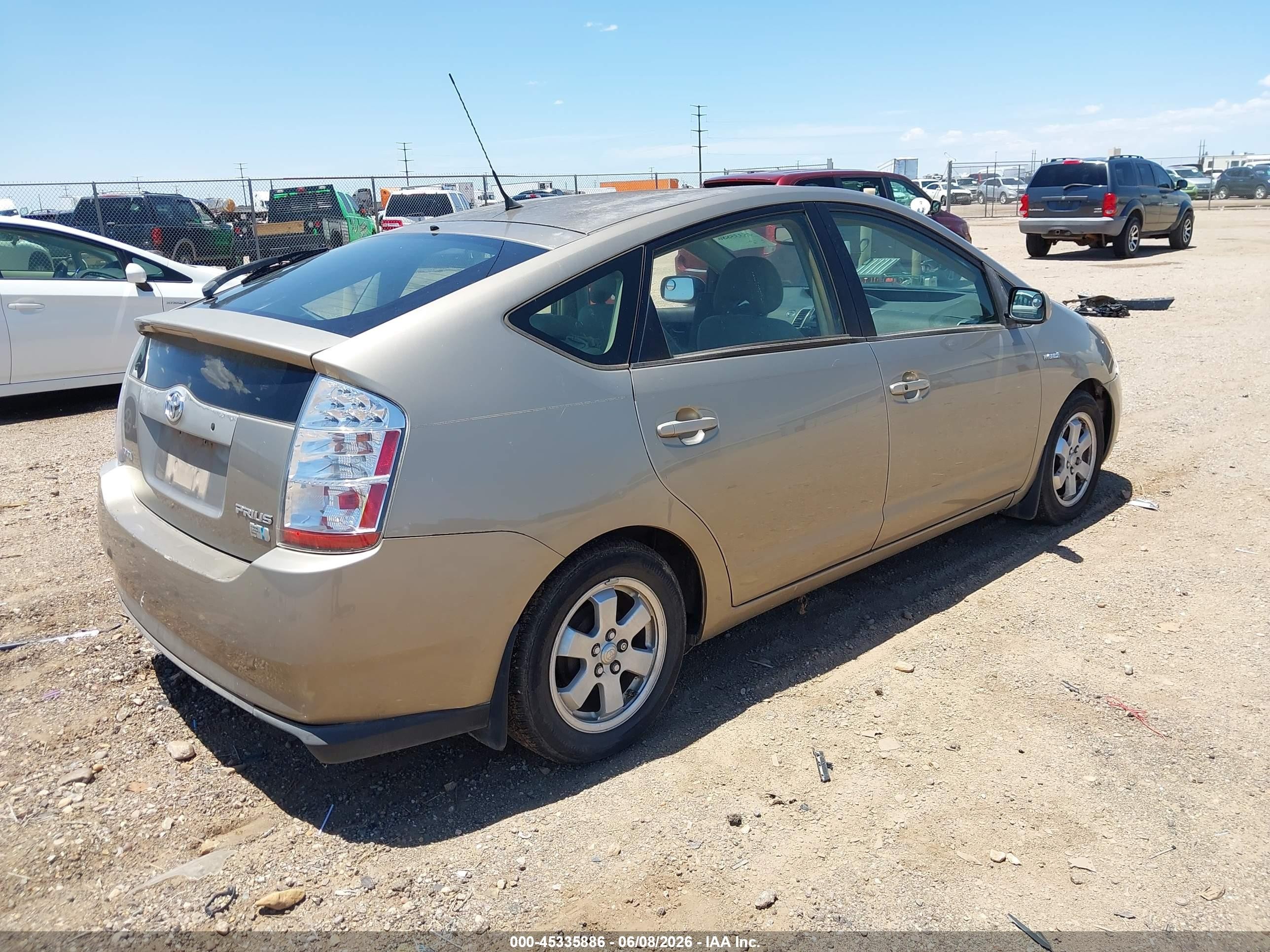 2006 Toyota Prius Gold vin: JTDKB20U363178901