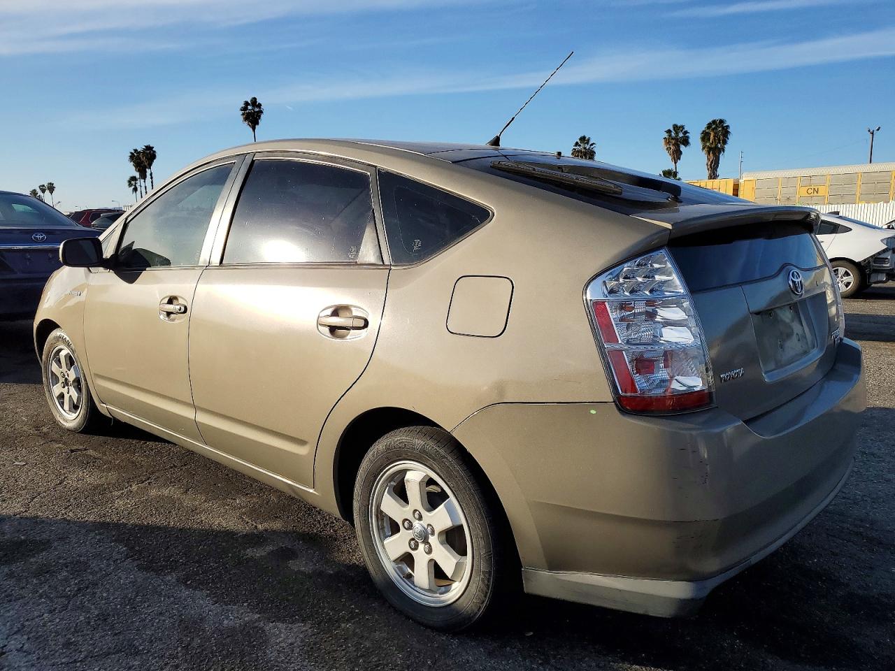 2006 Toyota Prius Желто-коричневый vin: JTDKB20U363183970
