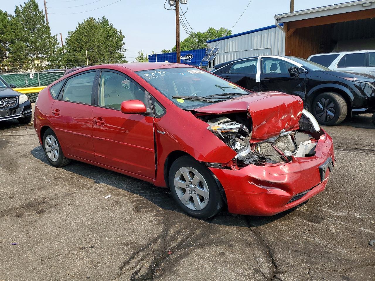 2006 Toyota Prius Base Красный vin: JTDKB20U367066303