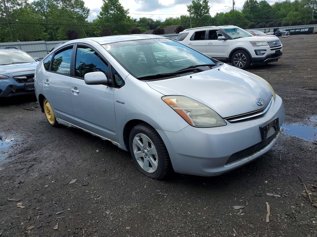 2006 Toyota Prius Base Silver vin: JTDKB20U367077978