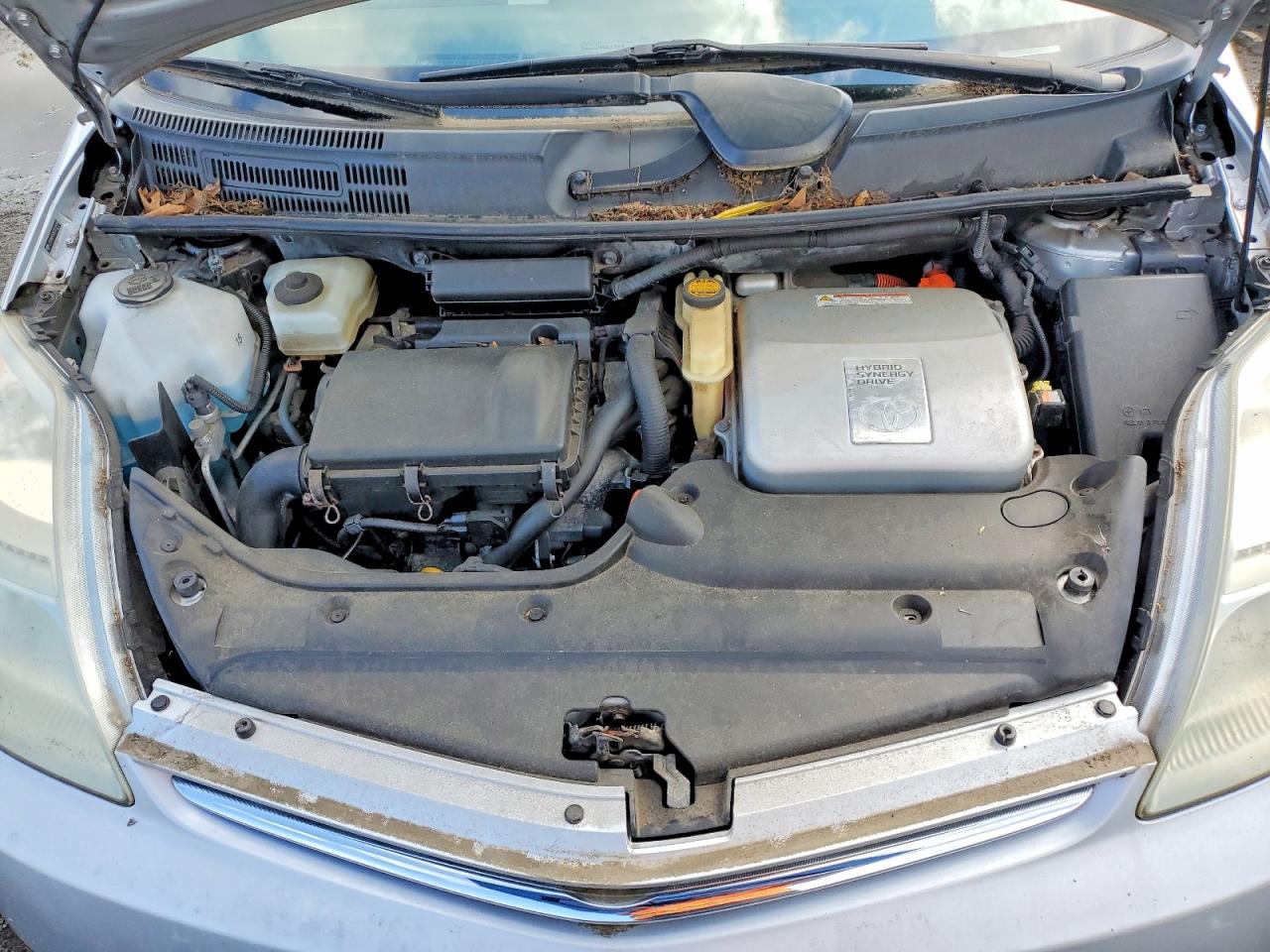 2006 Toyota Prius Base Silver vin: JTDKB20U367077978