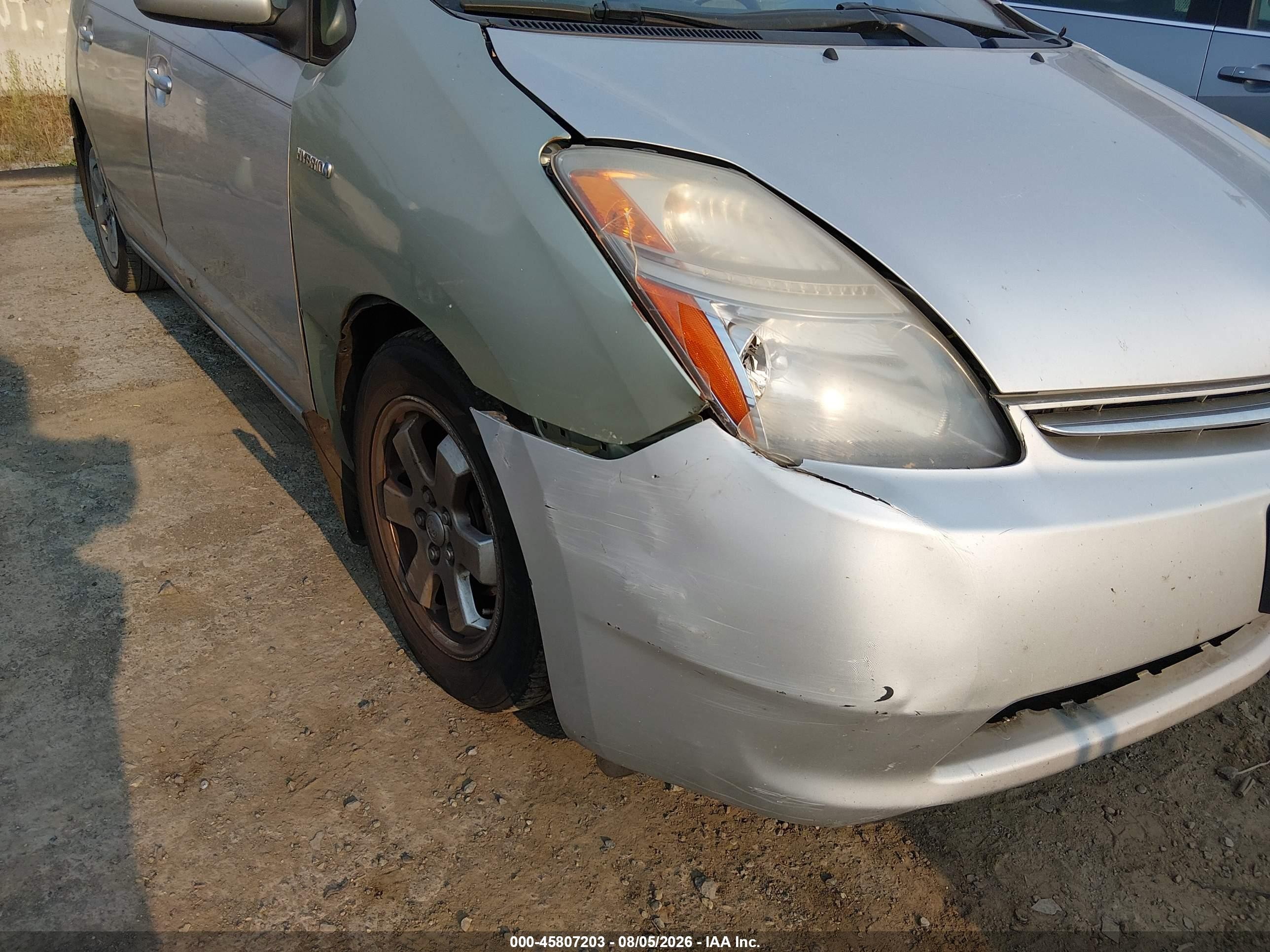 2006 Toyota Prius   Silver vin: JTDKB20U367526530