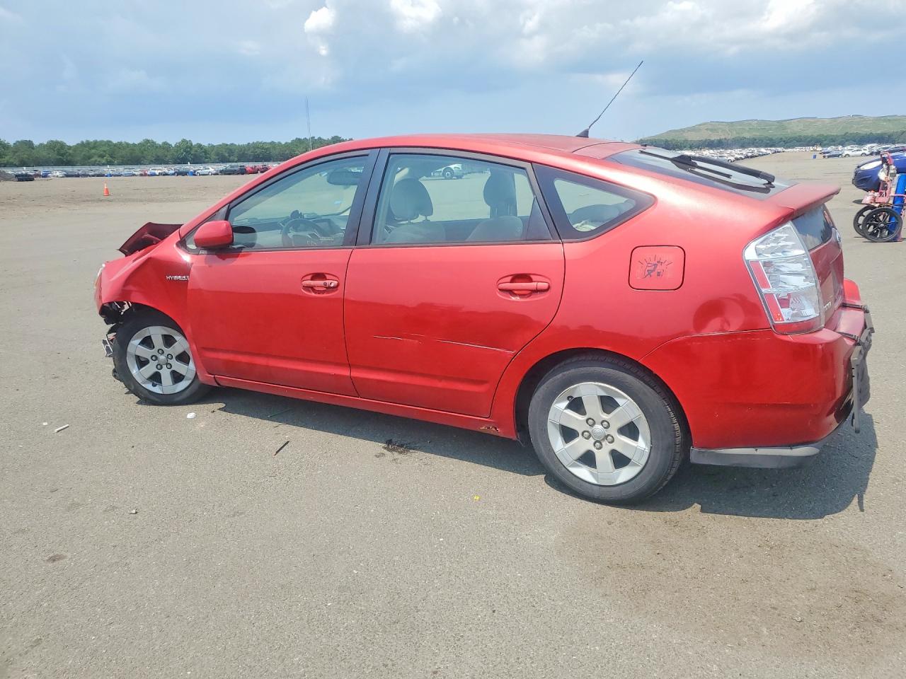 2006 Toyota Prius Base Red vin: JTDKB20U367536409