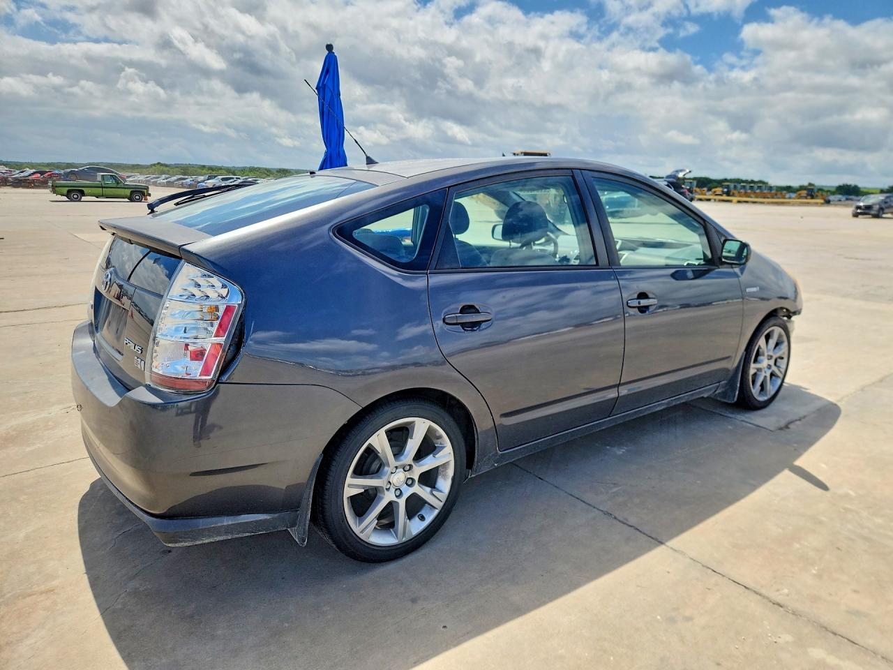 2007 Toyota Prius Base Gray vin: JTDKB20U373249581