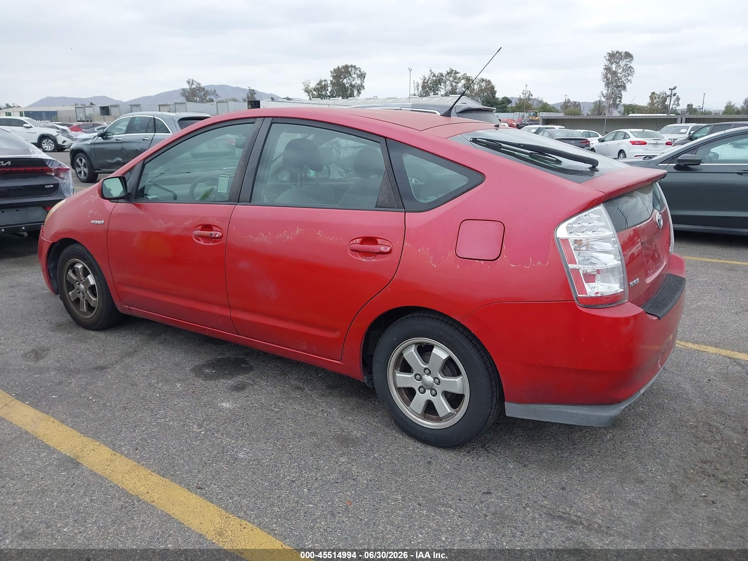 2007 Toyota Prius   Красный vin: JTDKB20U373251847