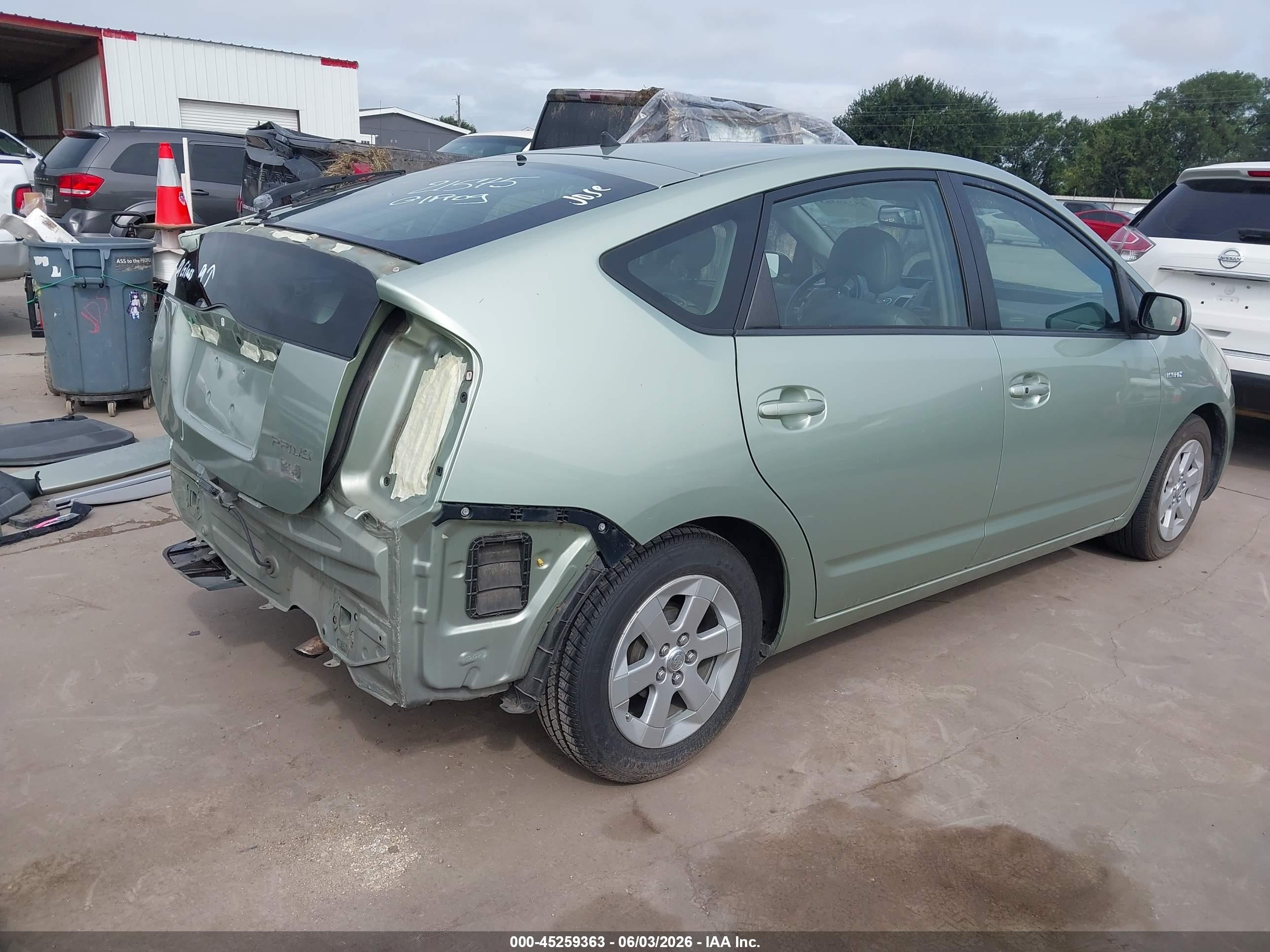 2007 Toyota Prius   Green vin: JTDKB20U373257888
