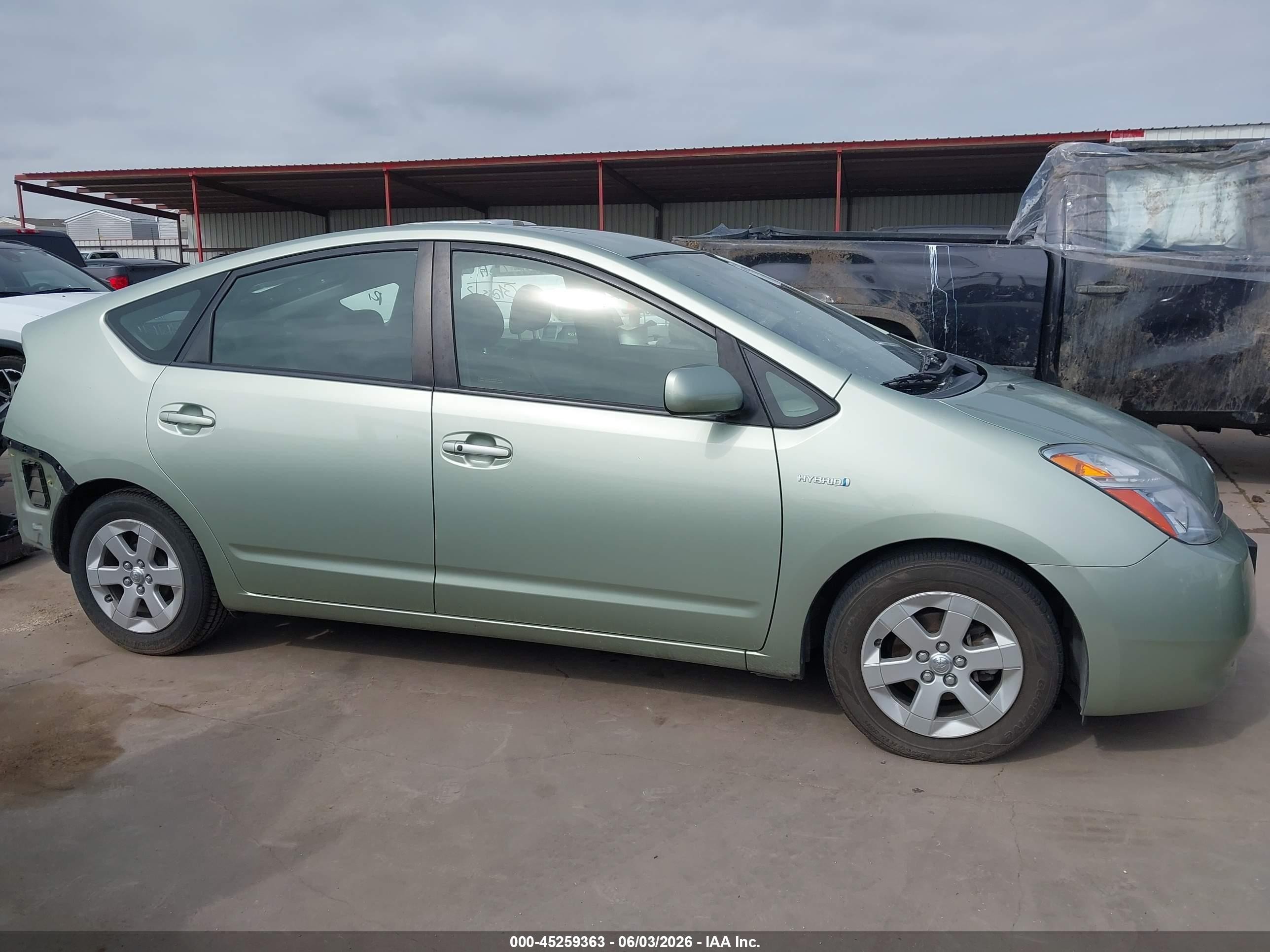 2007 Toyota Prius   Green vin: JTDKB20U373257888