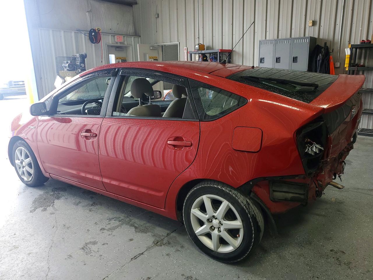 2007 Toyota Prius Touring Red vin: JTDKB20U373295220
