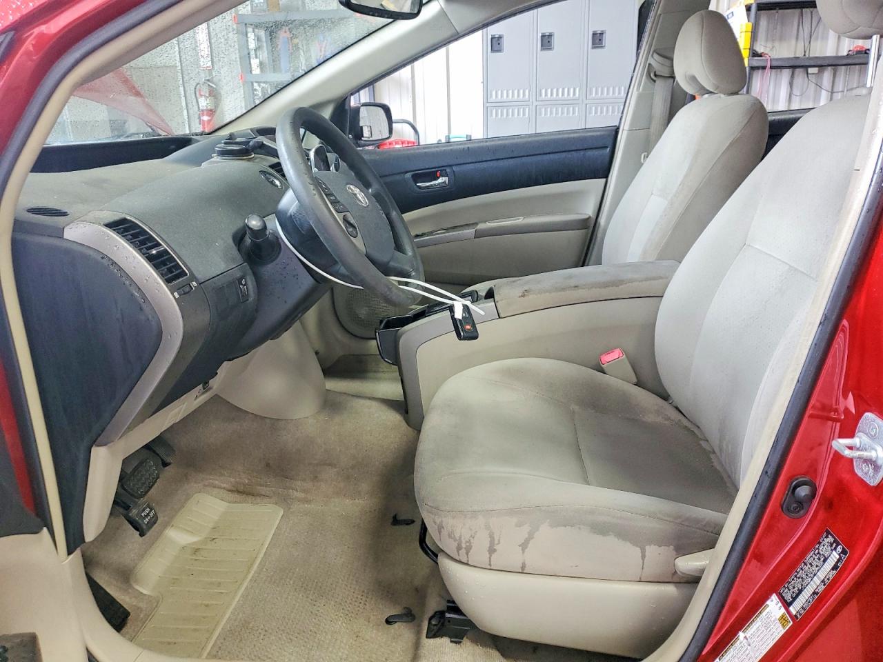 2007 Toyota Prius Touring Red vin: JTDKB20U373295220