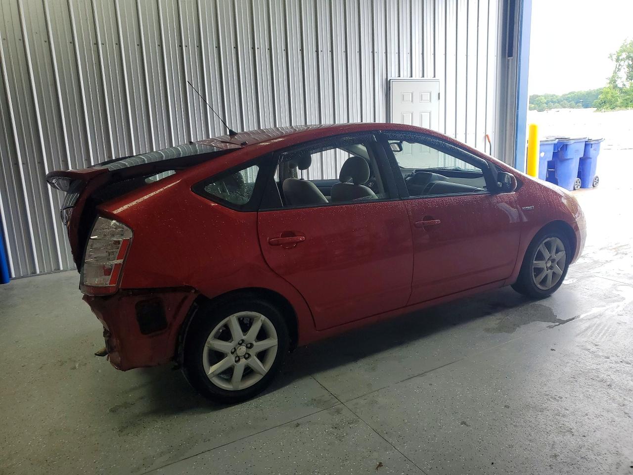 2007 Toyota Prius Touring Red vin: JTDKB20U373295220